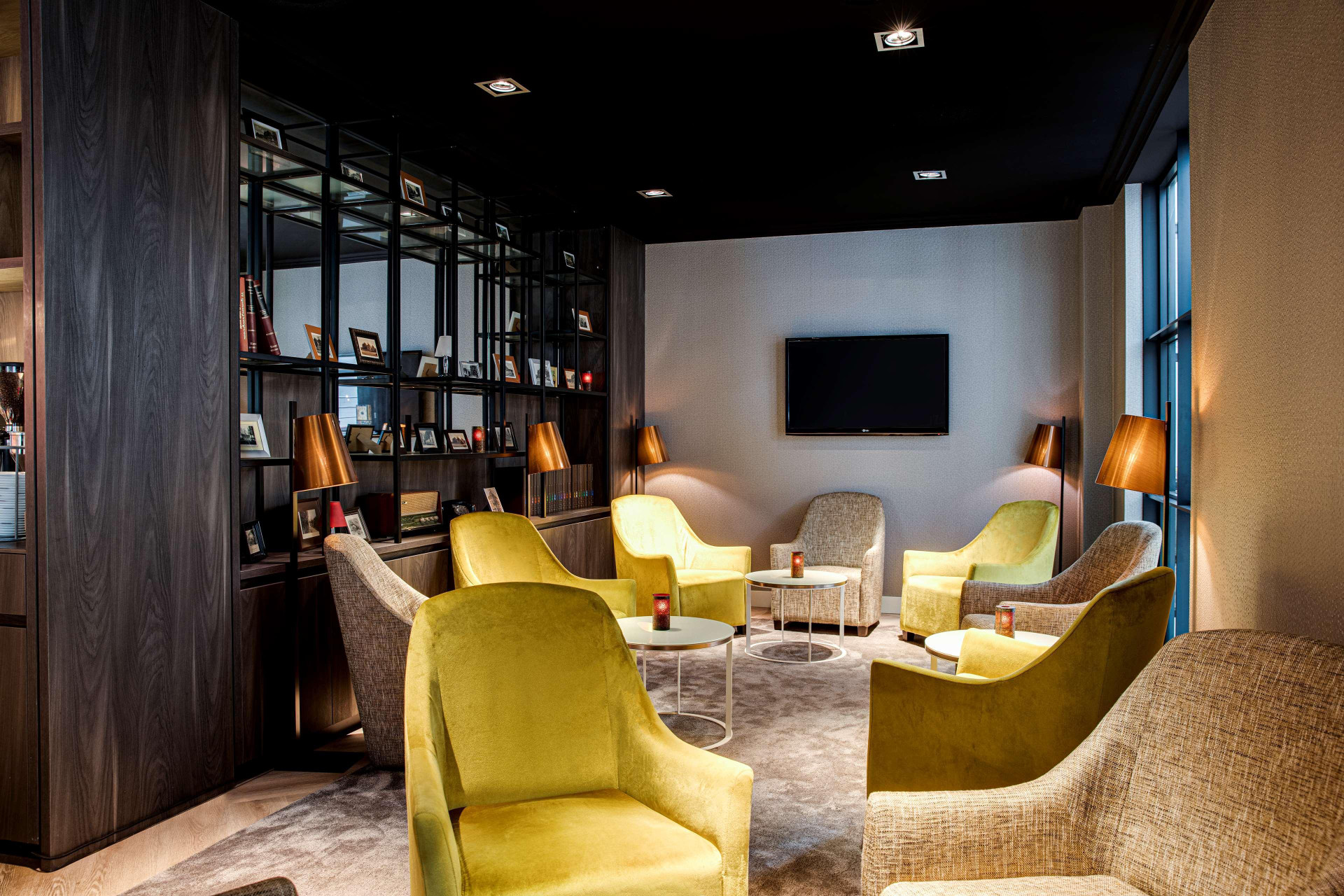 Bar/Salón NH Bussum Jan Tabak