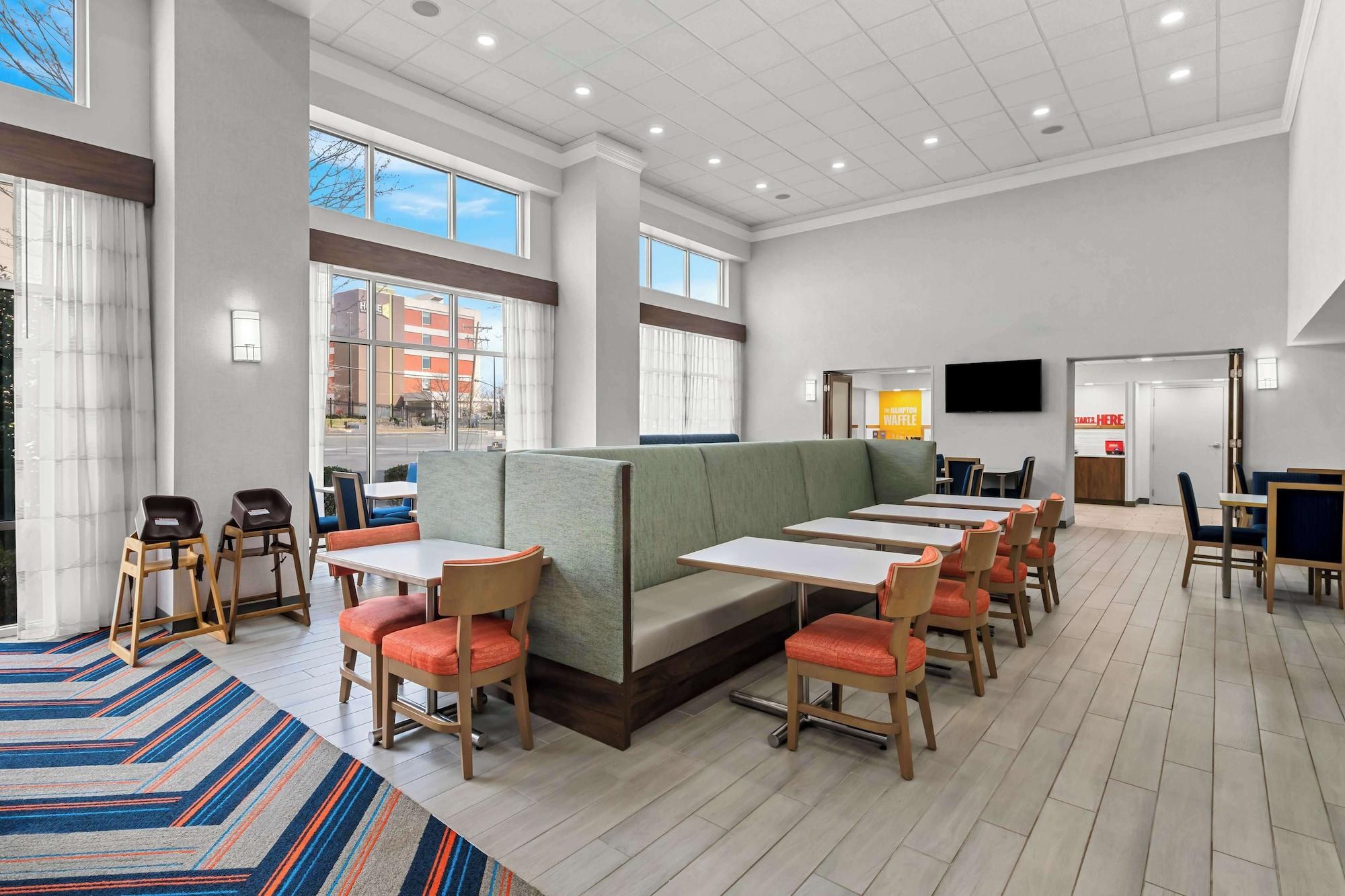 Restaurant Hampton Inn & Suites Charlotte Airport
