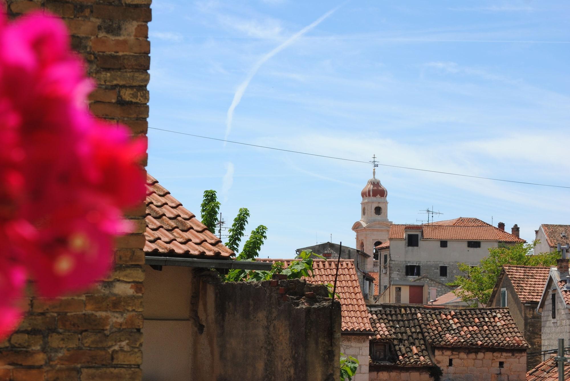 Vista Exterior Lanterna Rooms