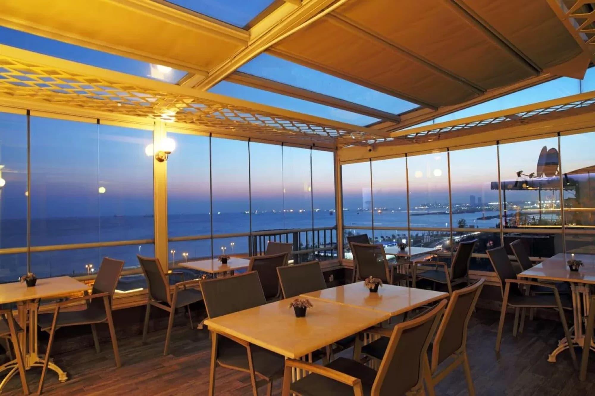 Vista Exterior Bucoleon by Cheers