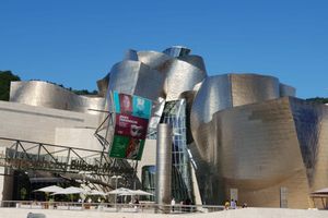 Actividad - Excurisón a Bilbao, el Museo Guggenheim y San Juan de Gaztelugatxe