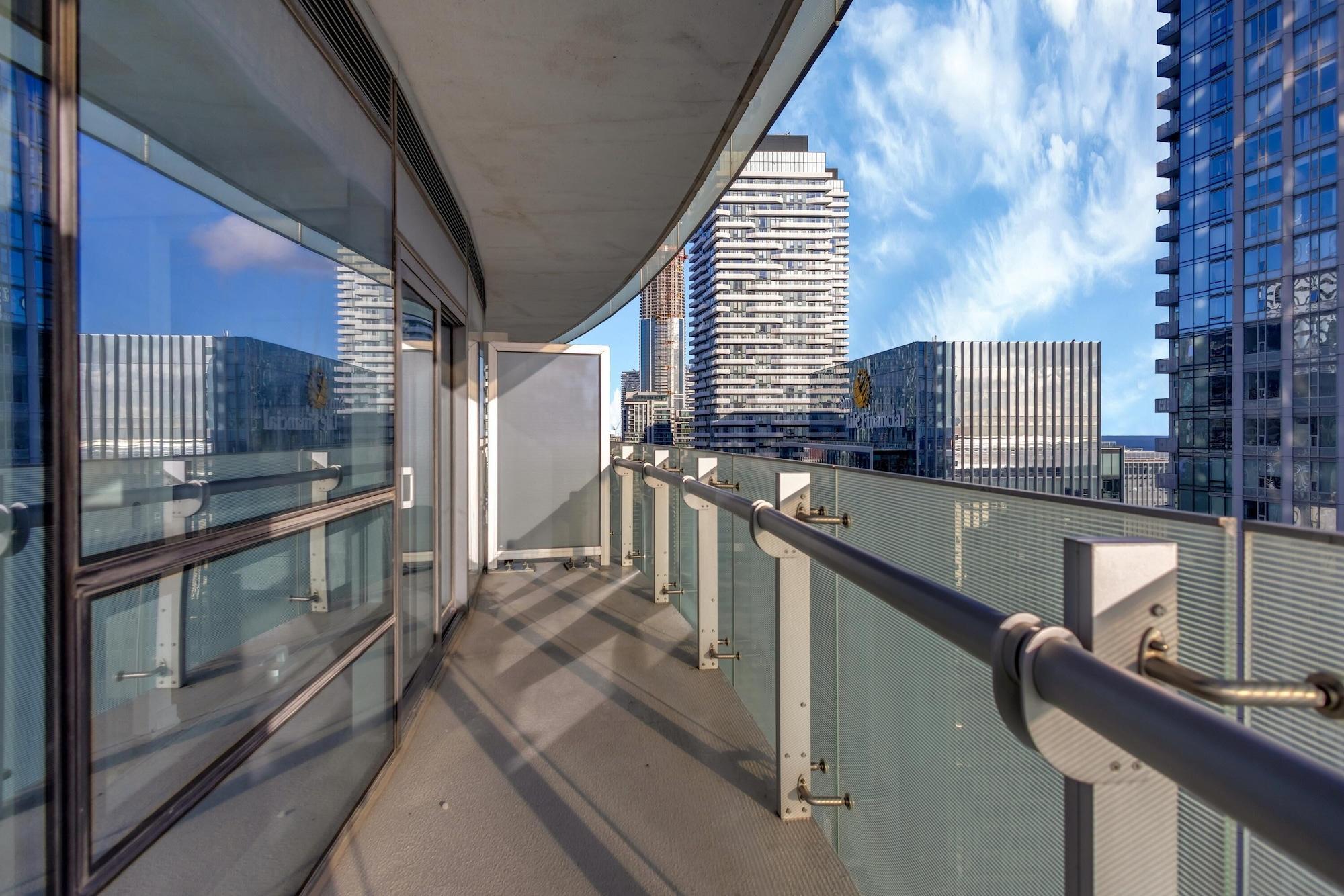 Vista Exterior The Grand York Toronto