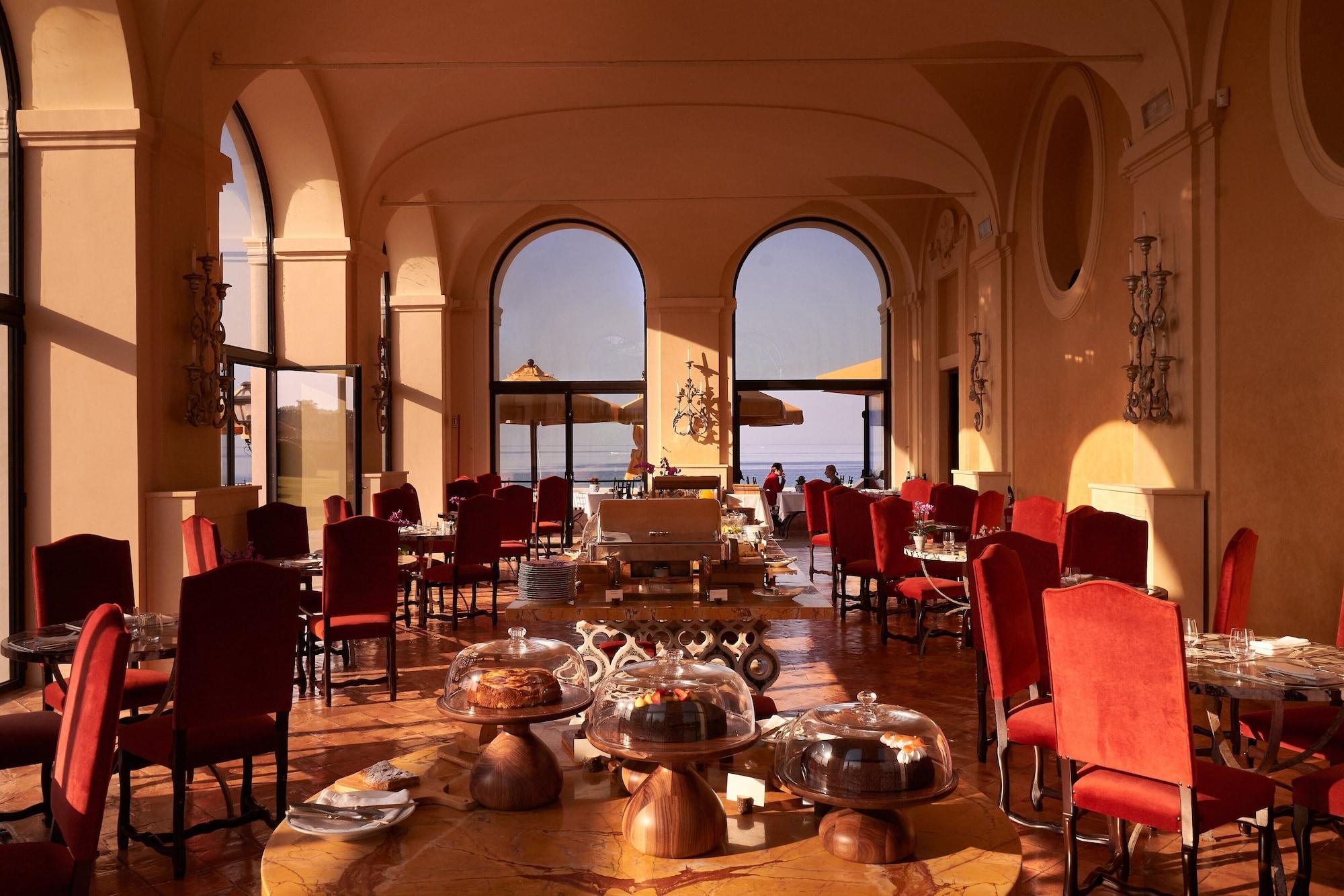 Restaurant La Posta Vecchia Hotel