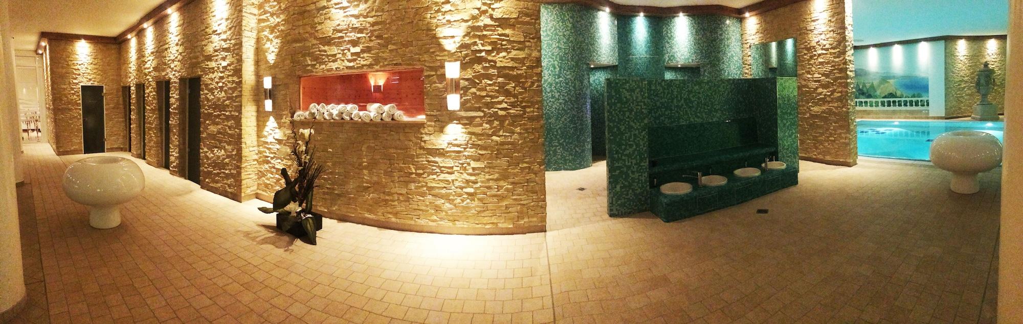 Spa La Strada Hotel