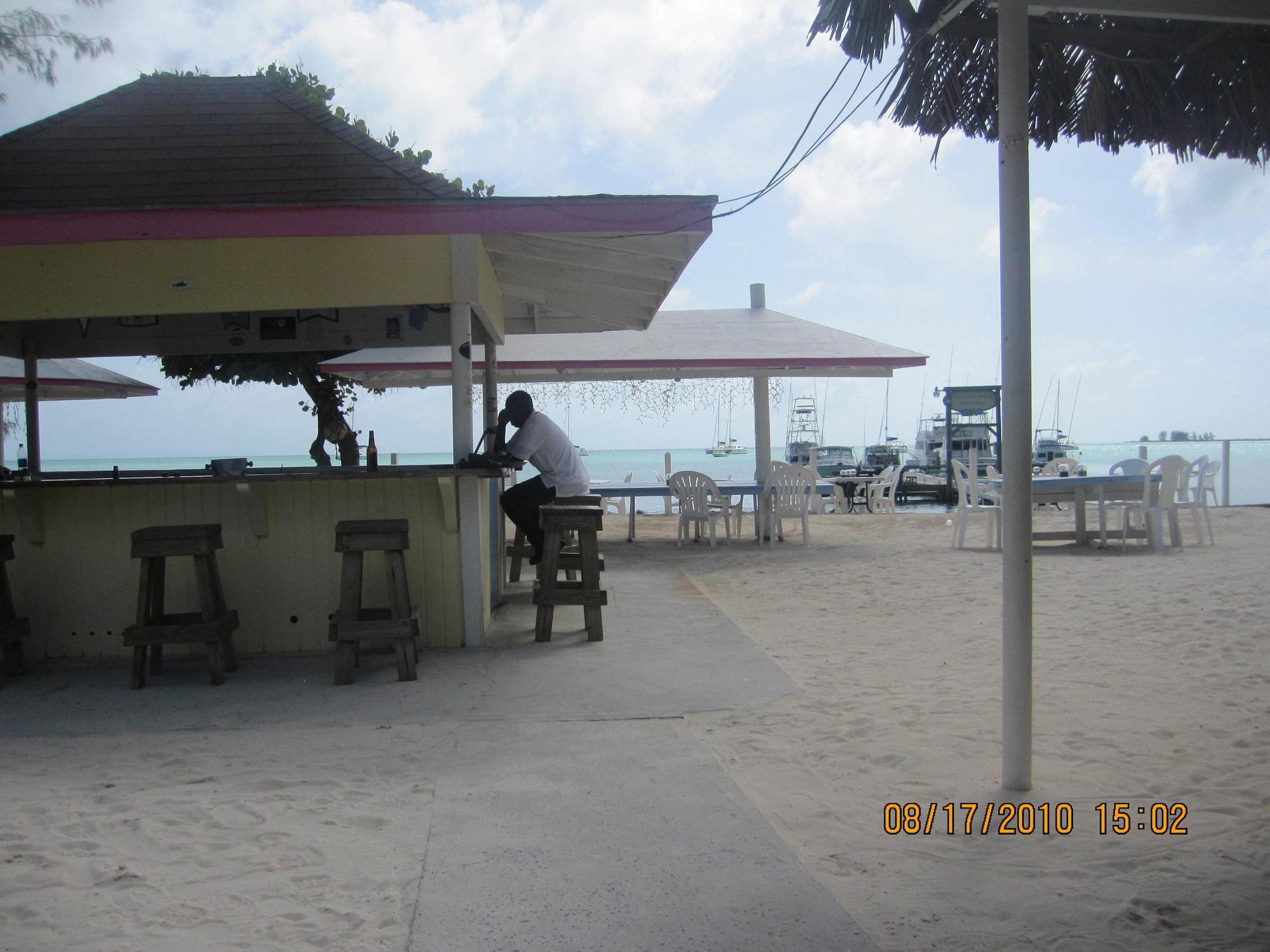 Bar/Salón Anegada Reef Hotel