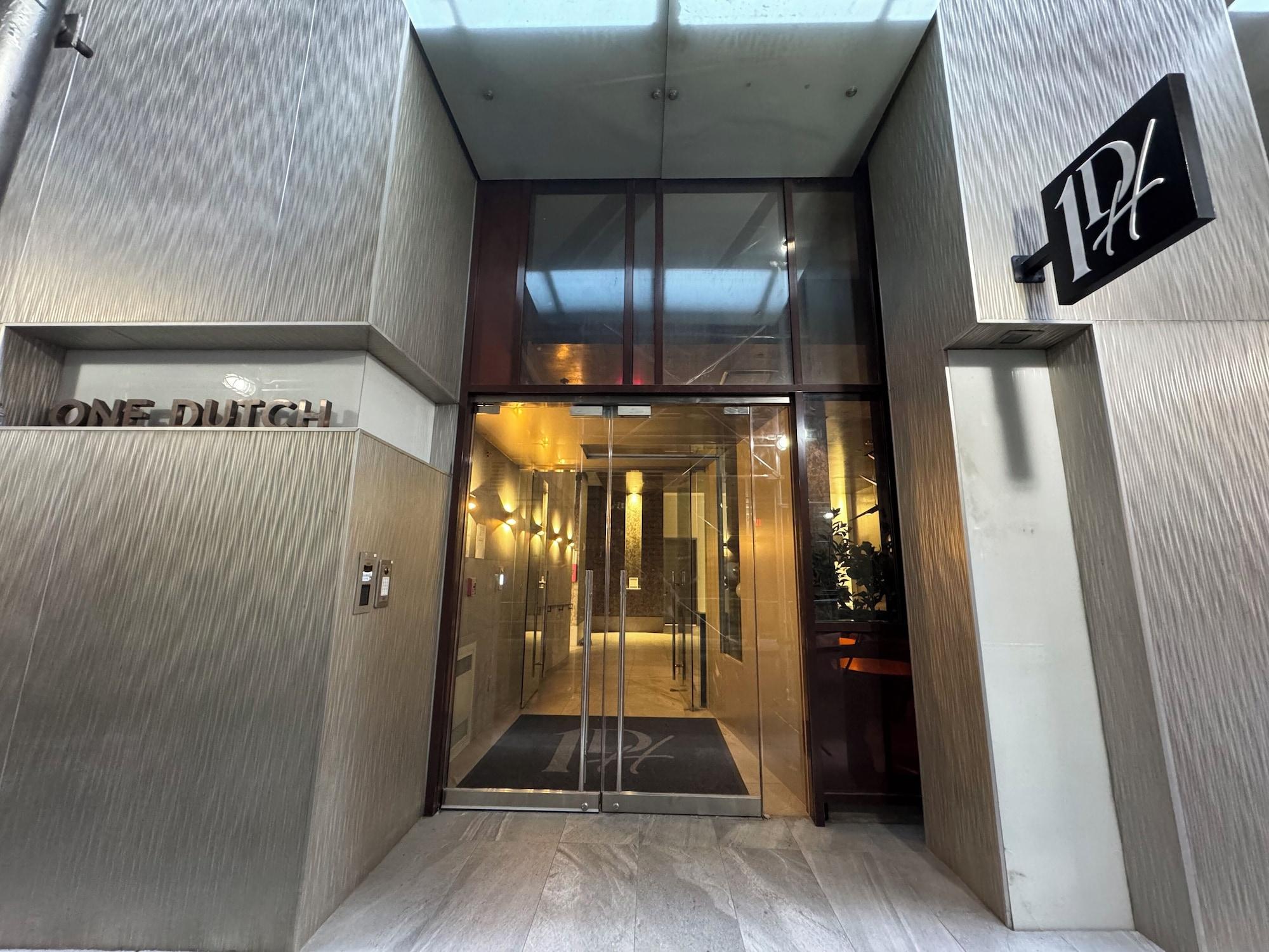 Varios One Dutch Hotel