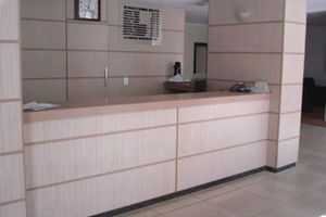 Alojamiento - Kingstown Hotel