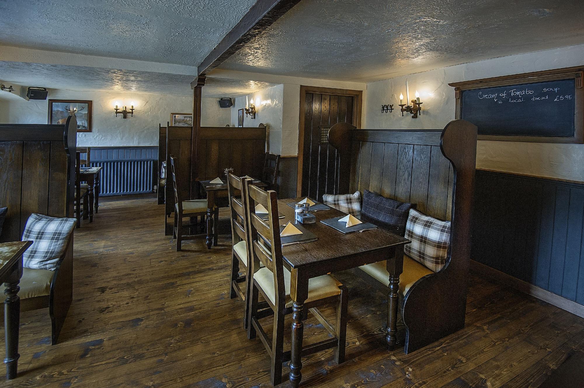 Restaurant The Falls Of Dochart Inn