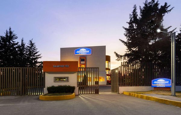 Howard Johnson by Wyndham Toluca