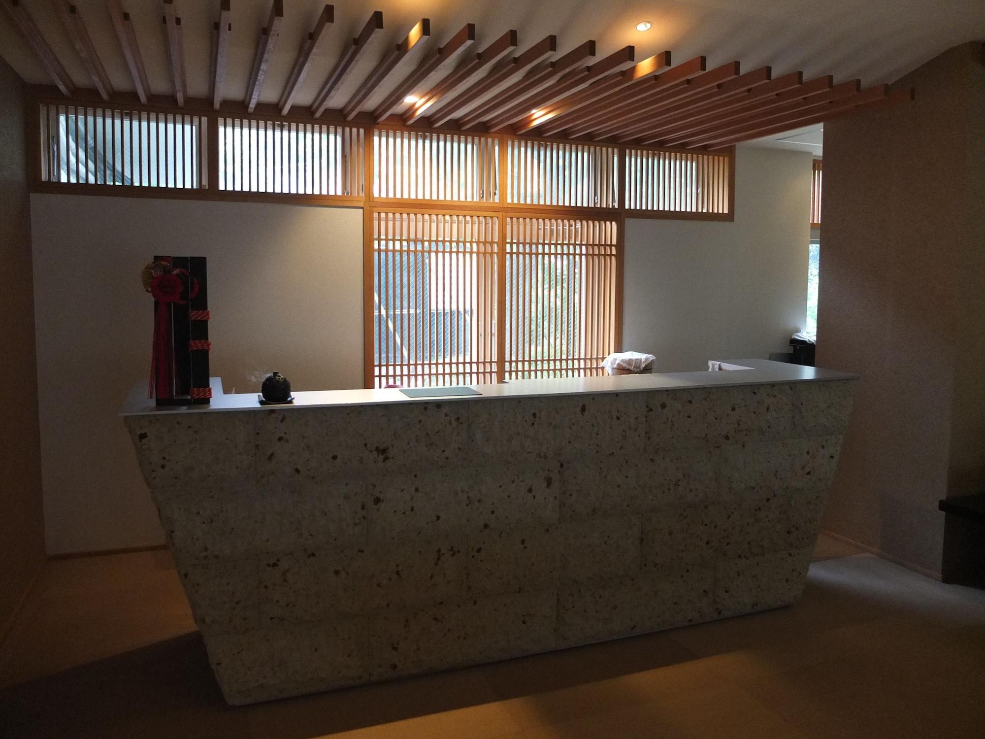 Vista Lobby Iwaiyado Jyuan