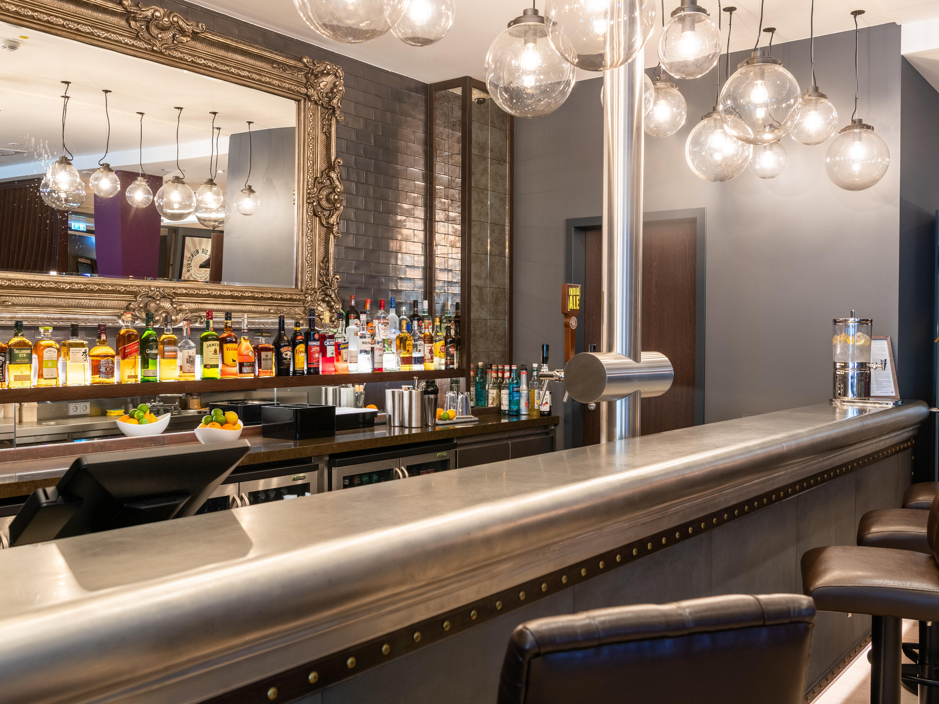 Bar/Salón Premier Inn München City Zentrum