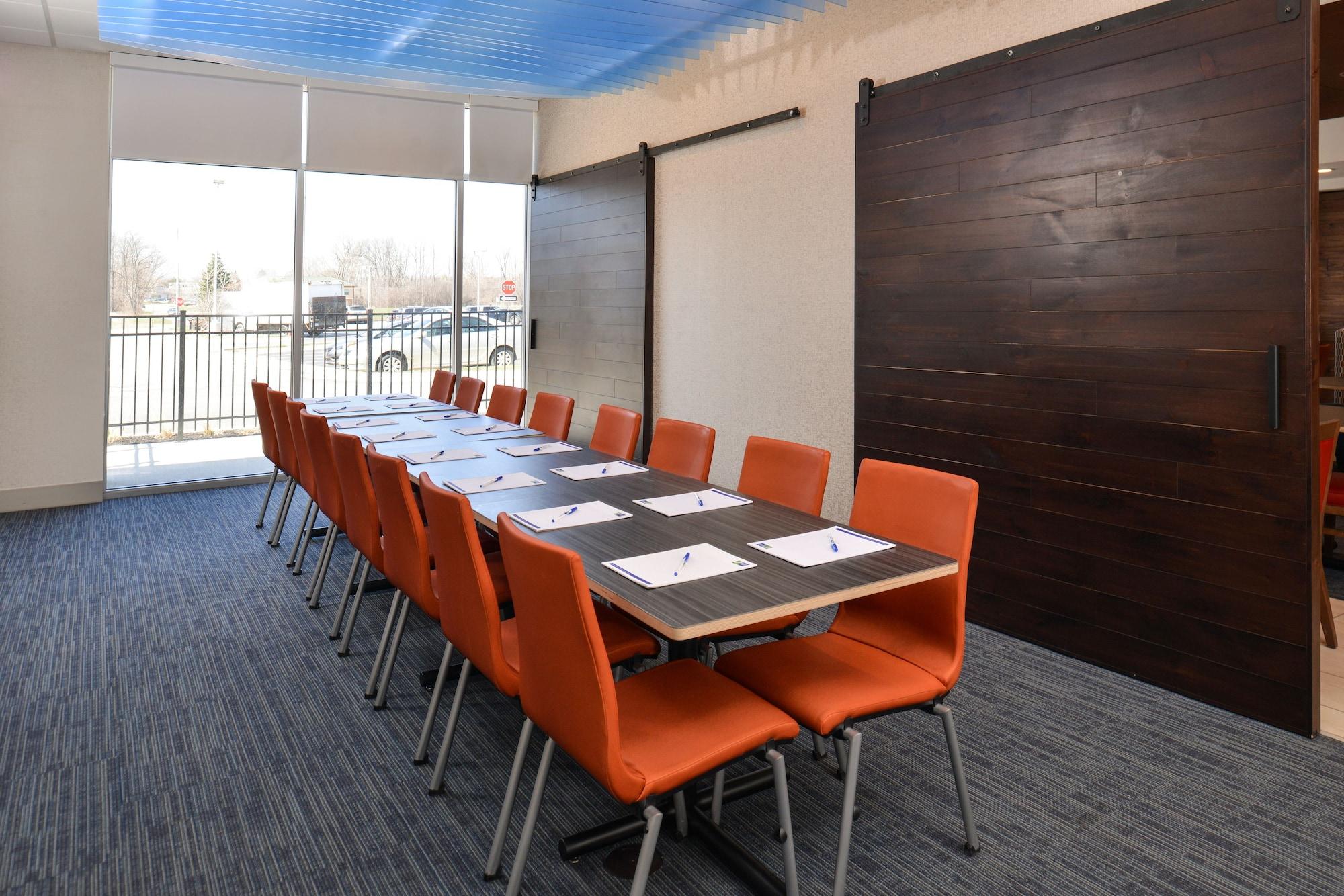 Sala de Reuniones Holiday Inn Express & Suites Southgate - Detroit Area by IHG