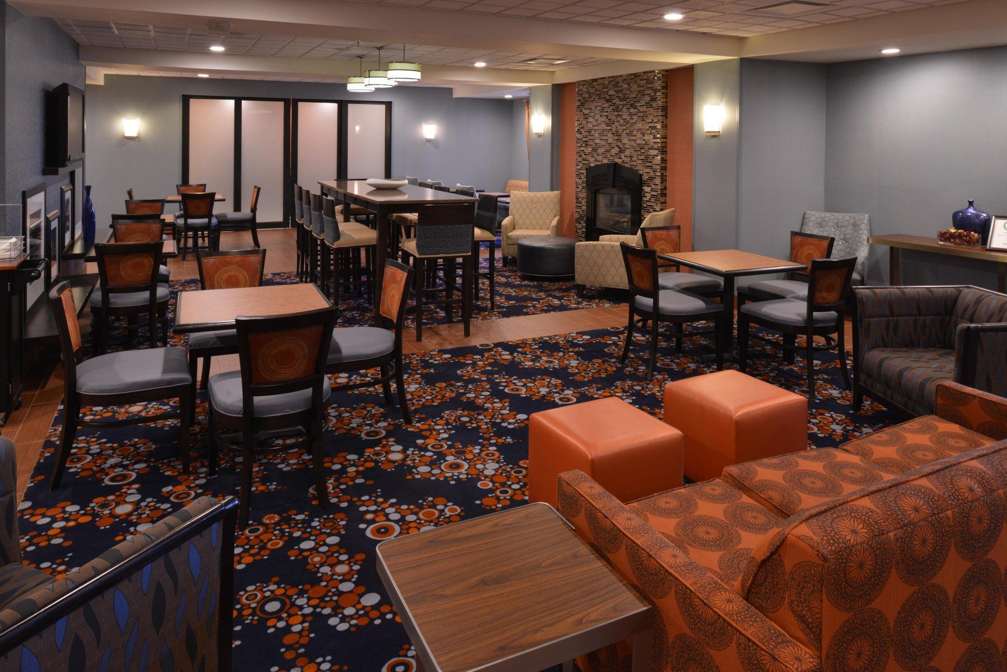 Restaurant Hampton Inn Utica
