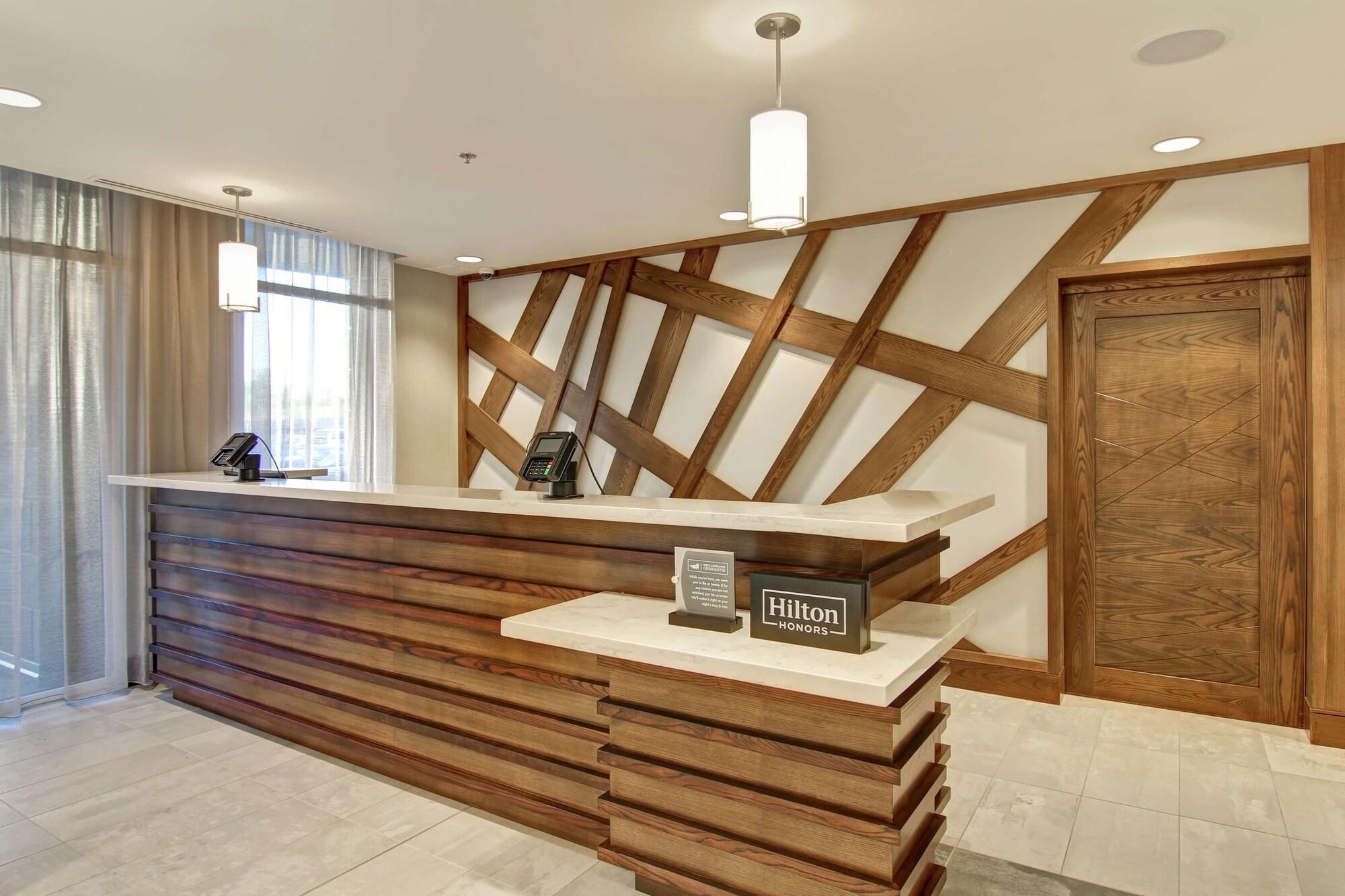 Vista Lobby Homewood Suites by Hilton Ottawa Kanata