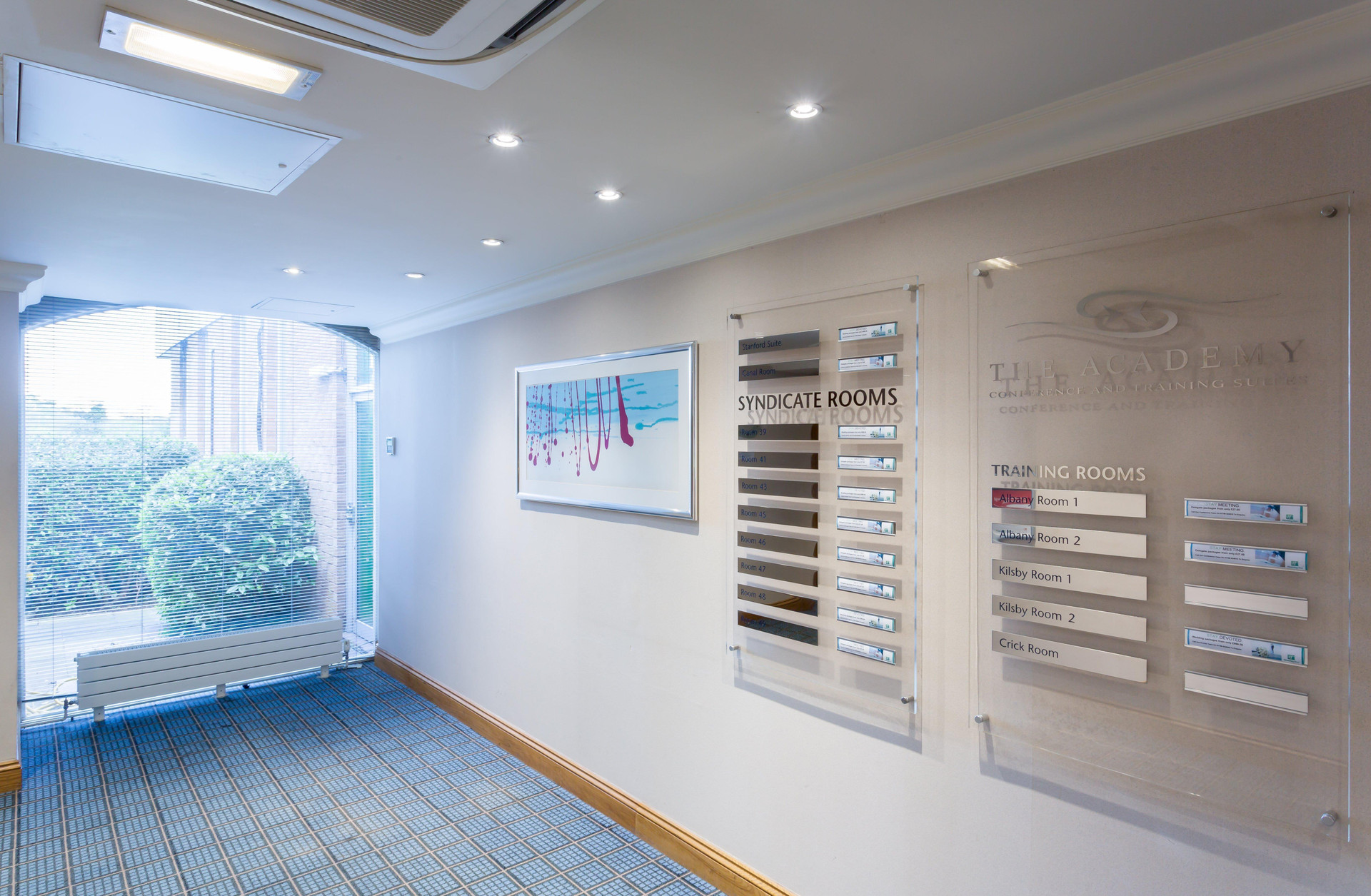 Vista Lobby Holiday Inn Rugby/ Northampton M1, Jct 18 by IHG