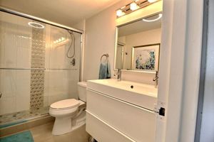 Alquiler Vacacional - Golden Isles 509 in Hallandale Beach