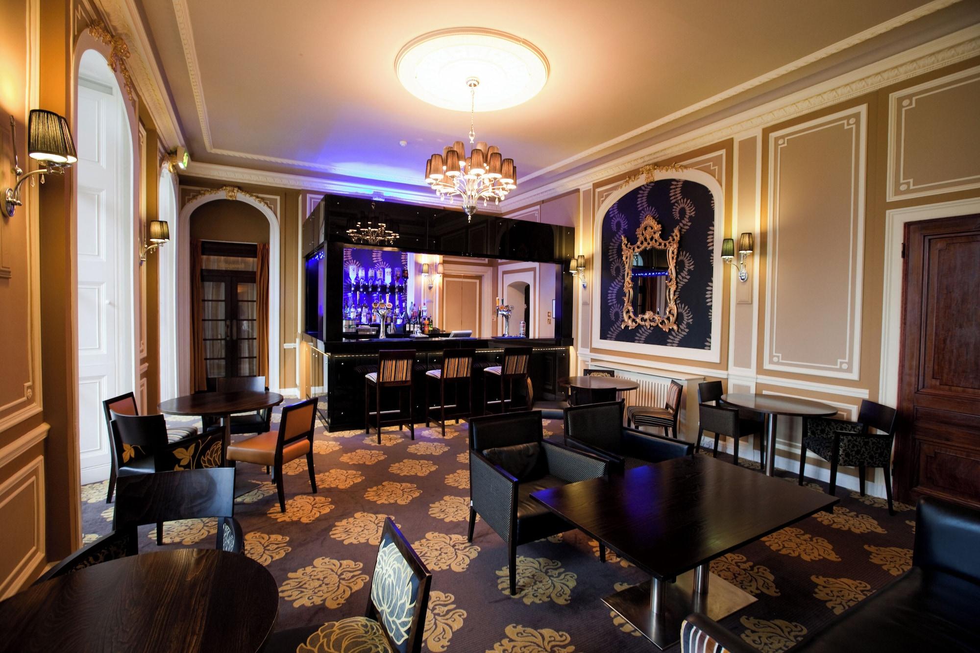Bar/Salón Ringwood Hall Hotel & Spa