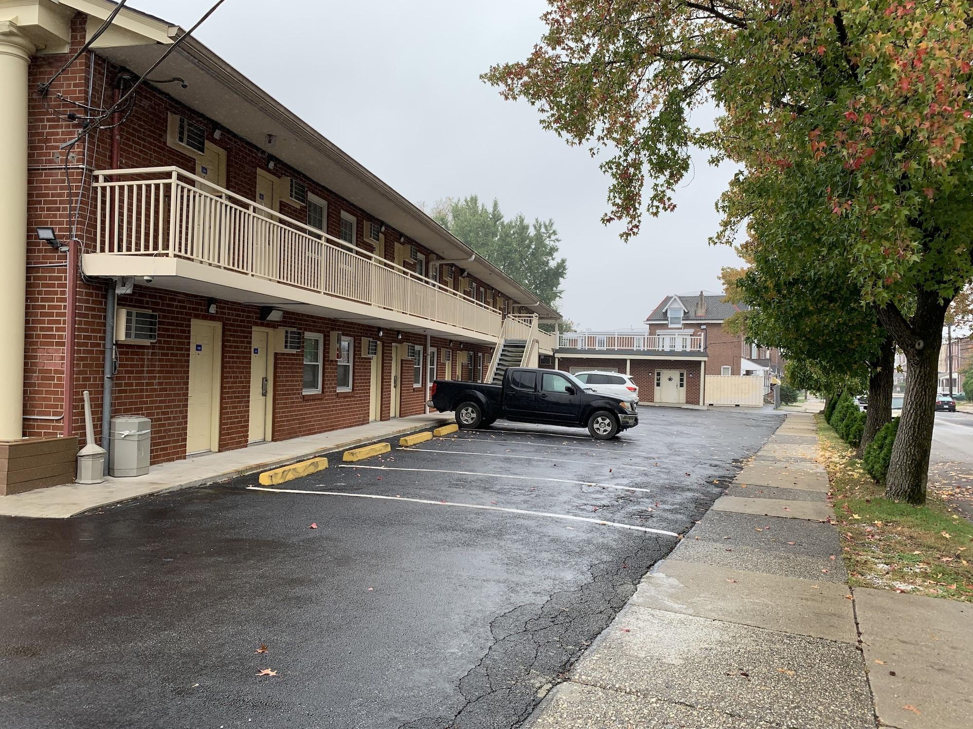 Comodidades del Alojamiento Red Carpet Inn