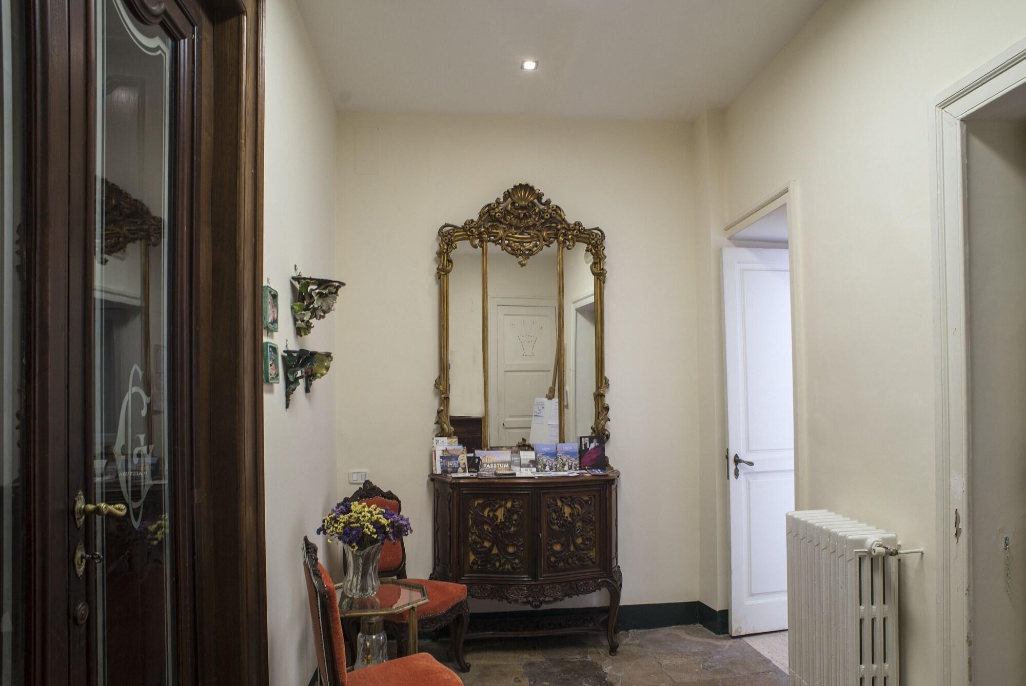 Vista Lobby Home47