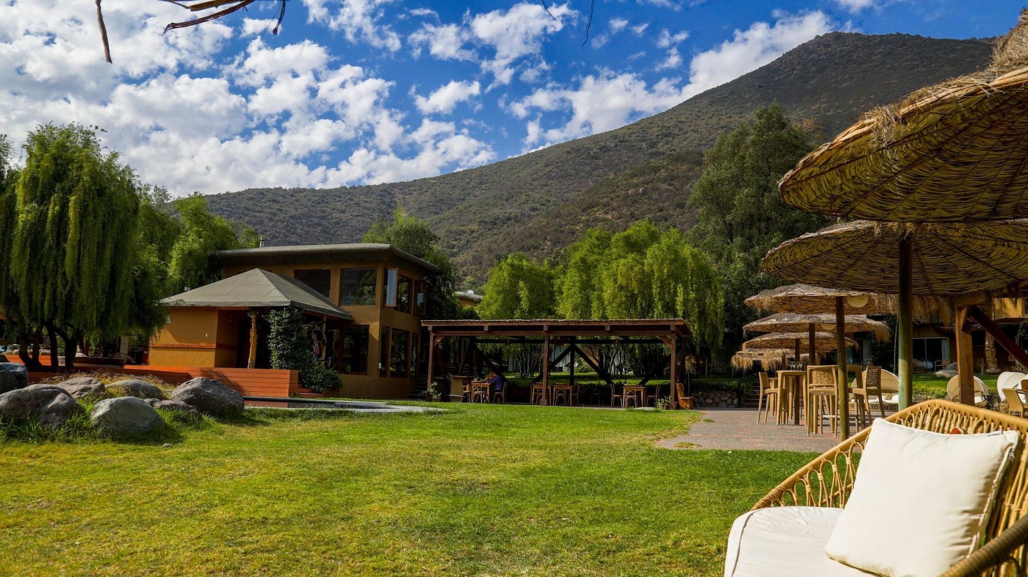 Vista Exterior Sel Lodge hotel y spa
