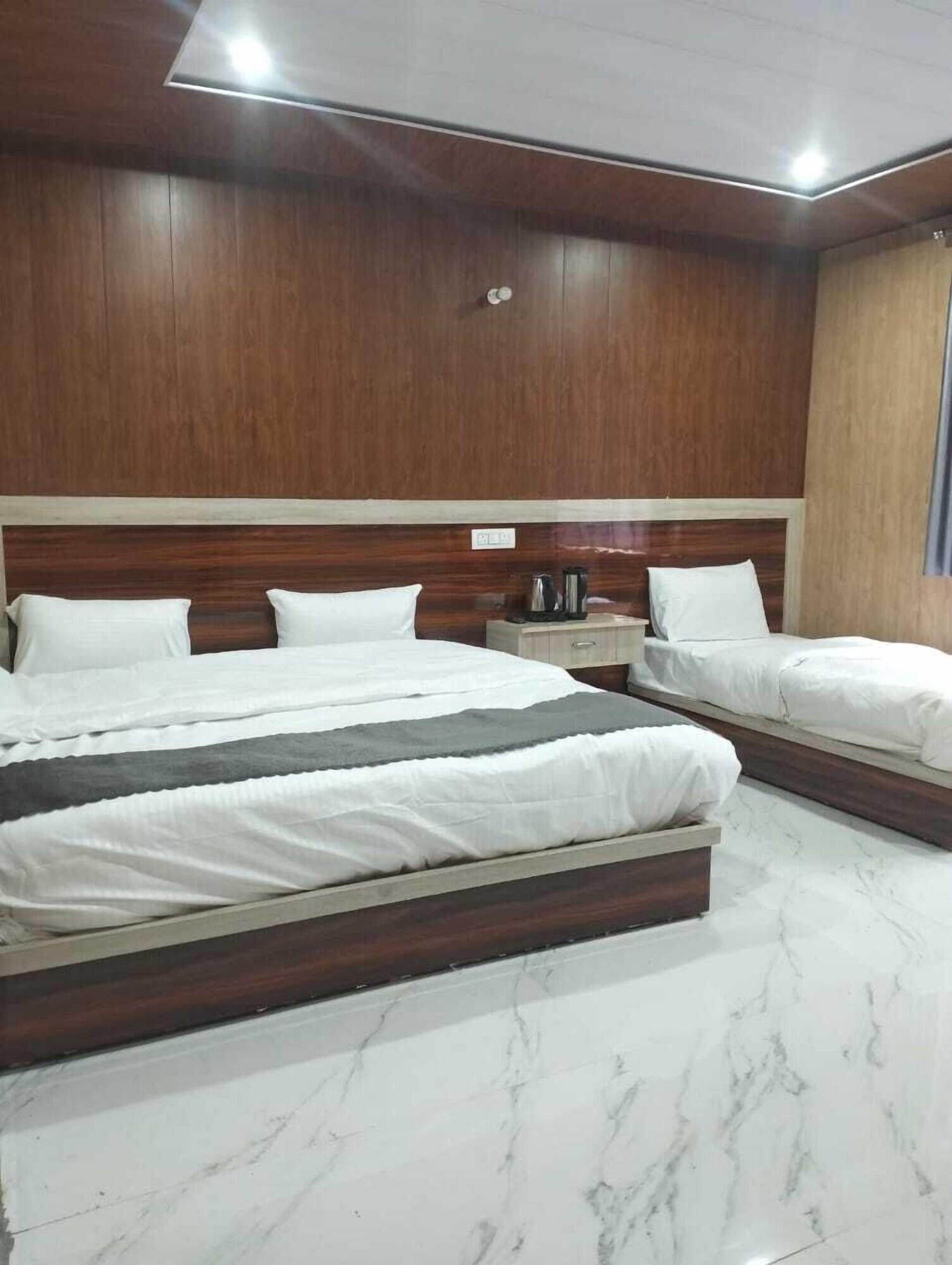 Equipamiento de Habitación Badri Kalash Valley