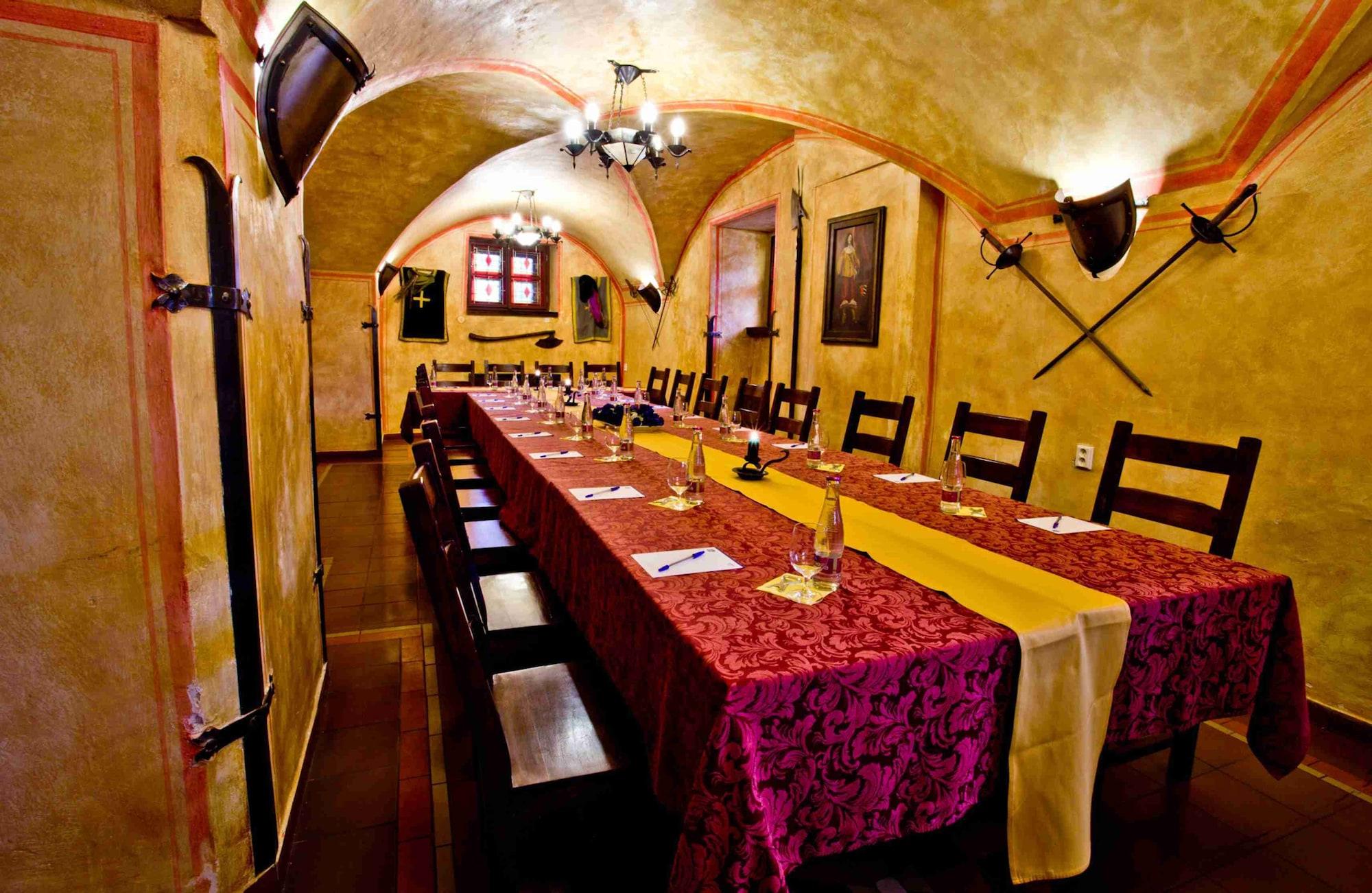 Sala de Reuniones Pytloun Old Armoury Hotel Prague