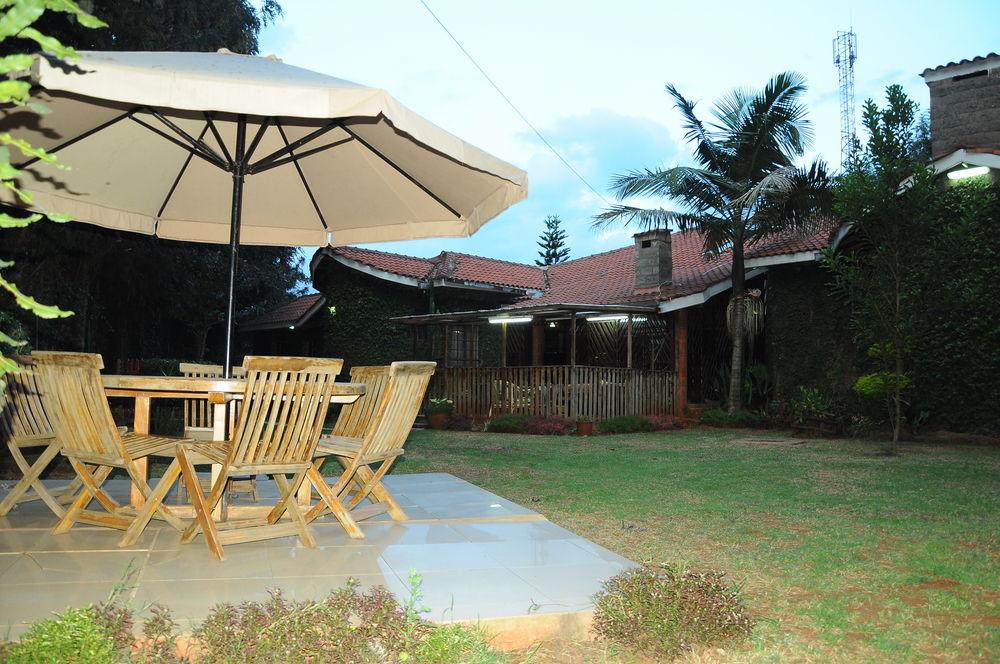 Restaurant Bush House and Camp
