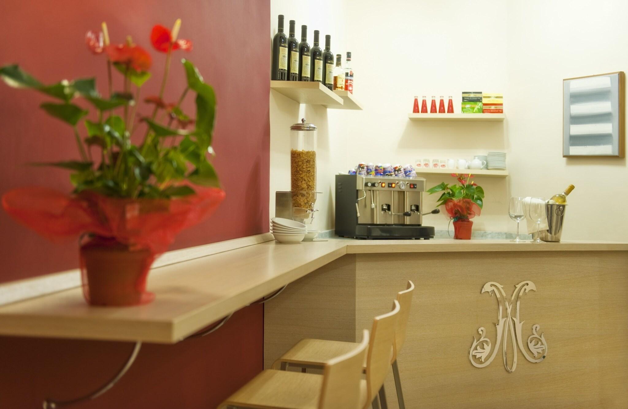 Bar/Salón Hotel Manganelli Palace