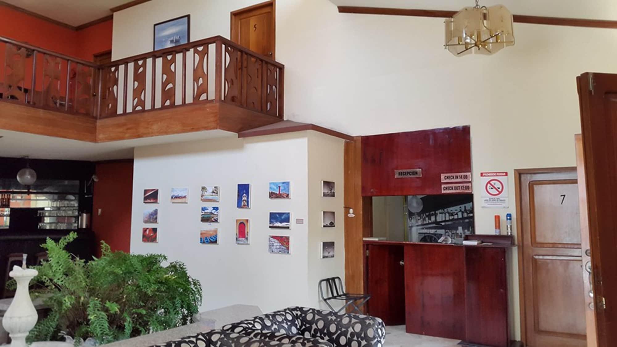 Vista Lobby Golden Mar Hostal