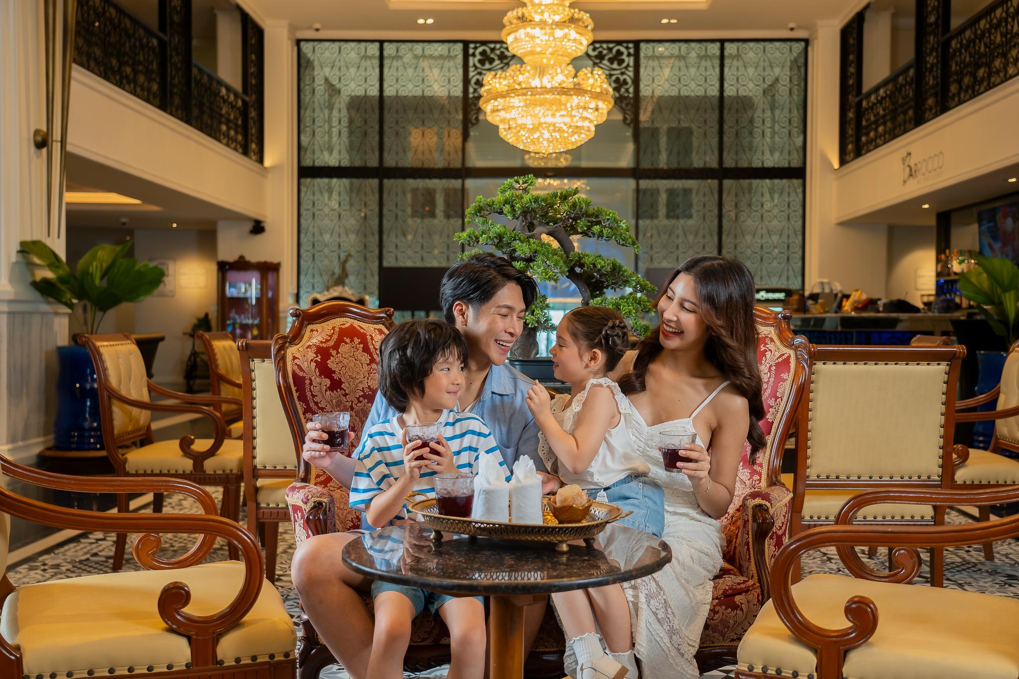 Vista Lobby Mövenpick Myth Hotel Patong Phuket