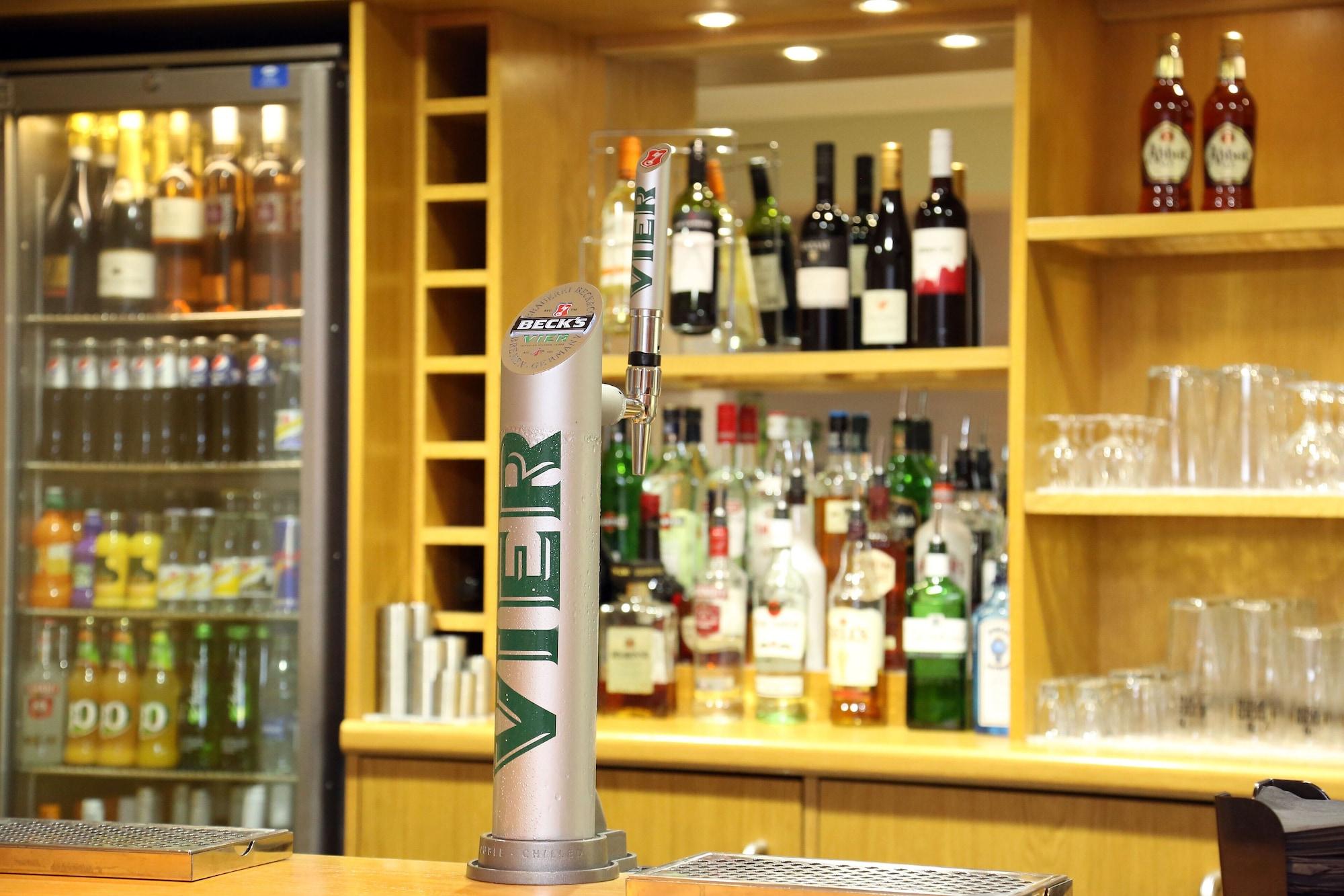 Bar/Salón Shore View Hotel