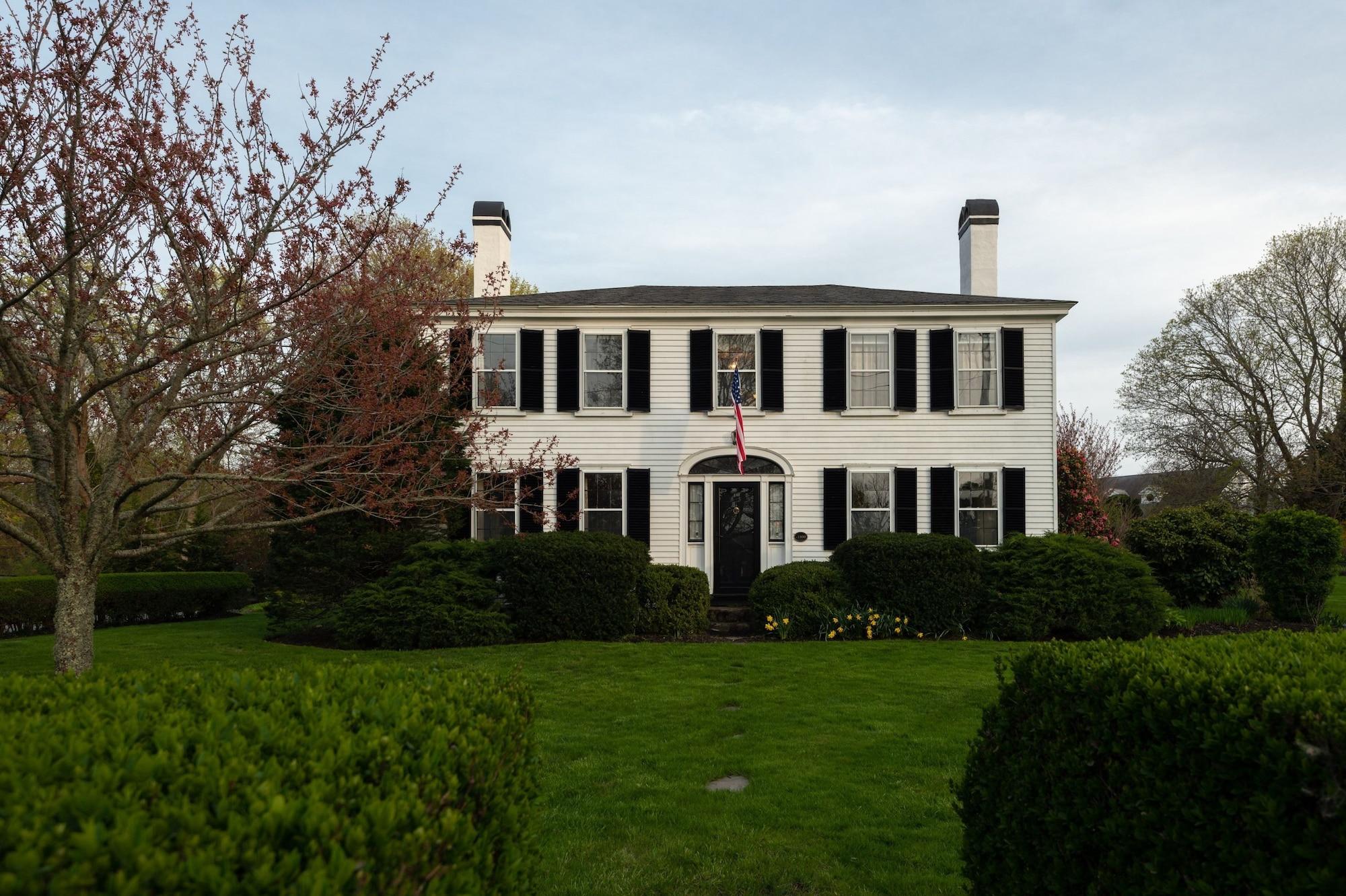 Vista Exterior Candleberry Inn on Cape Cod