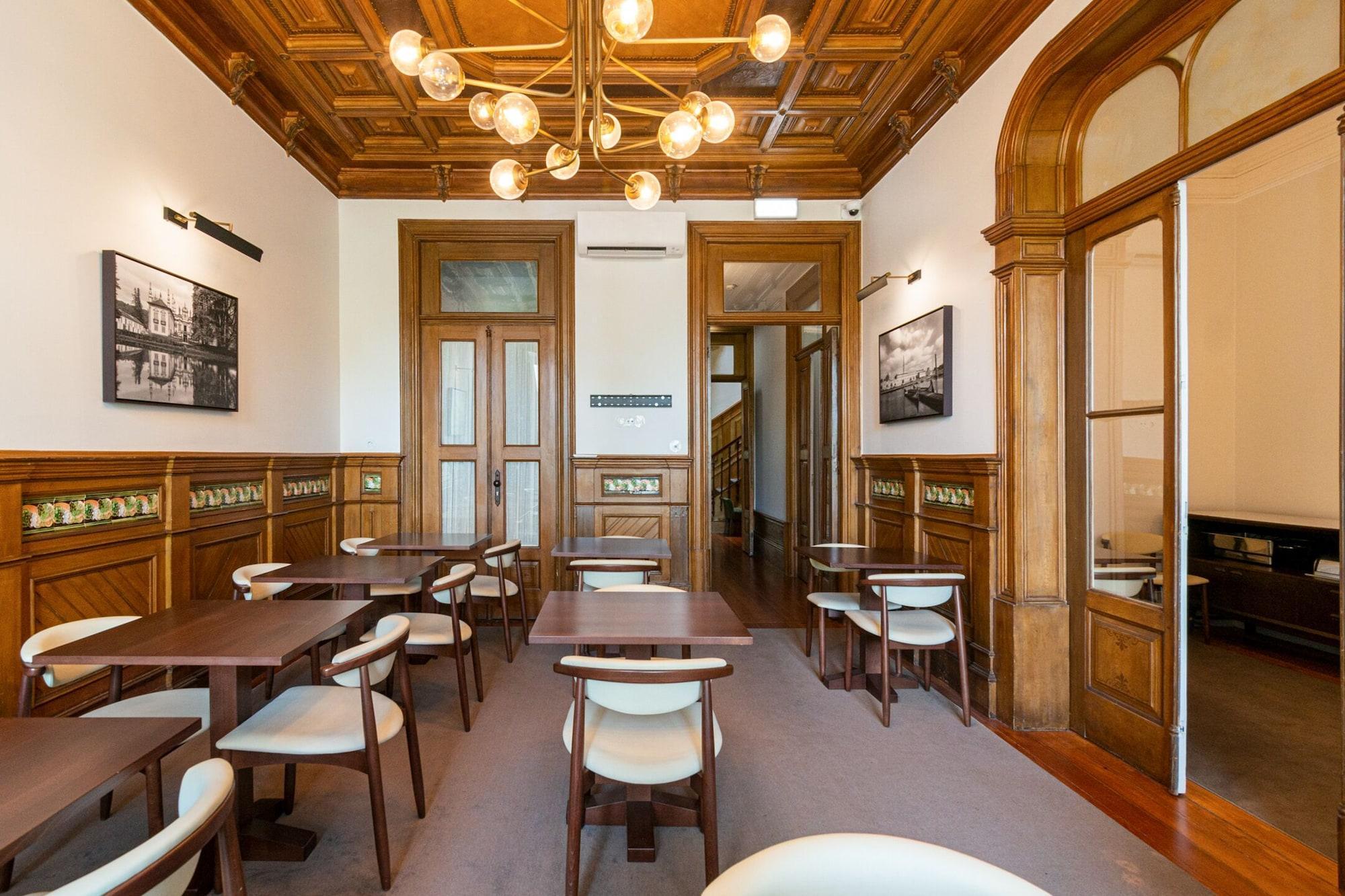 Restaurant Marqua S Garden House By Olivia