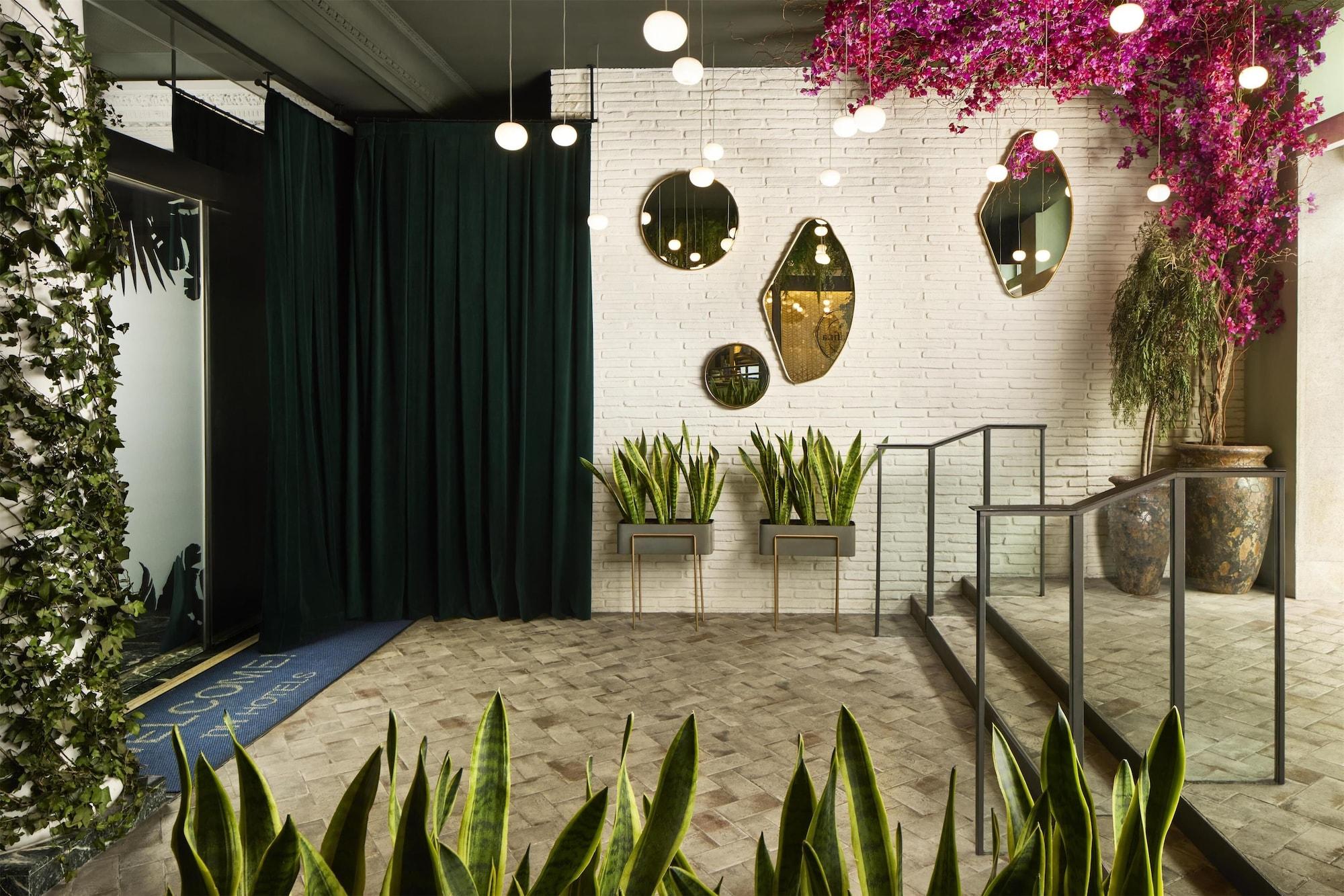 Vista Exterior NH Madrid Nacional