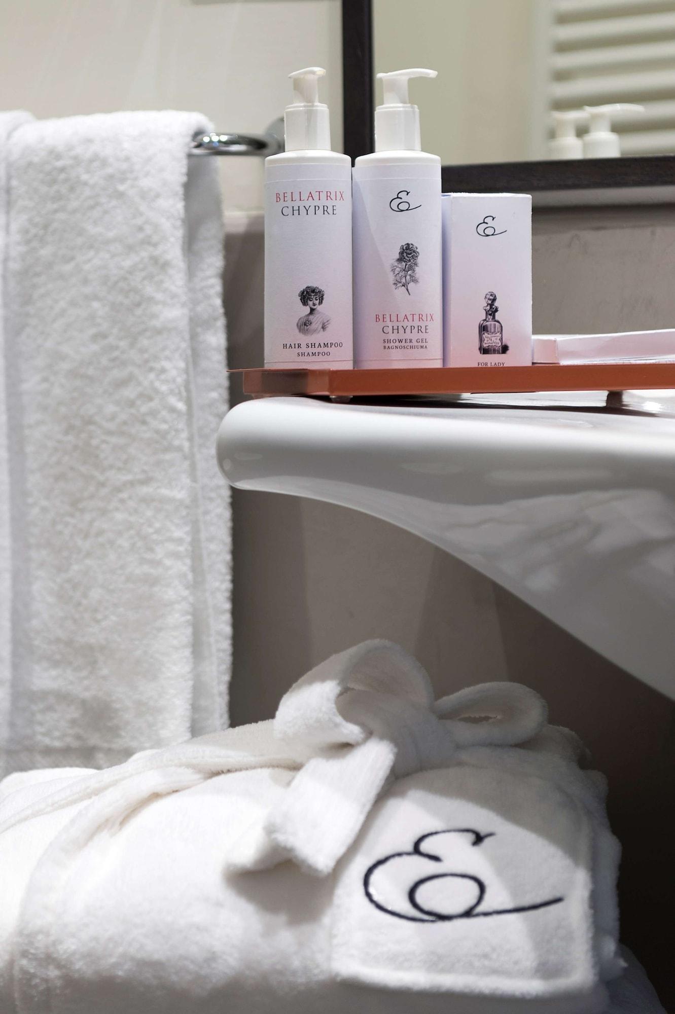Set de Habitación Elizabeth Lifestyle Hotel