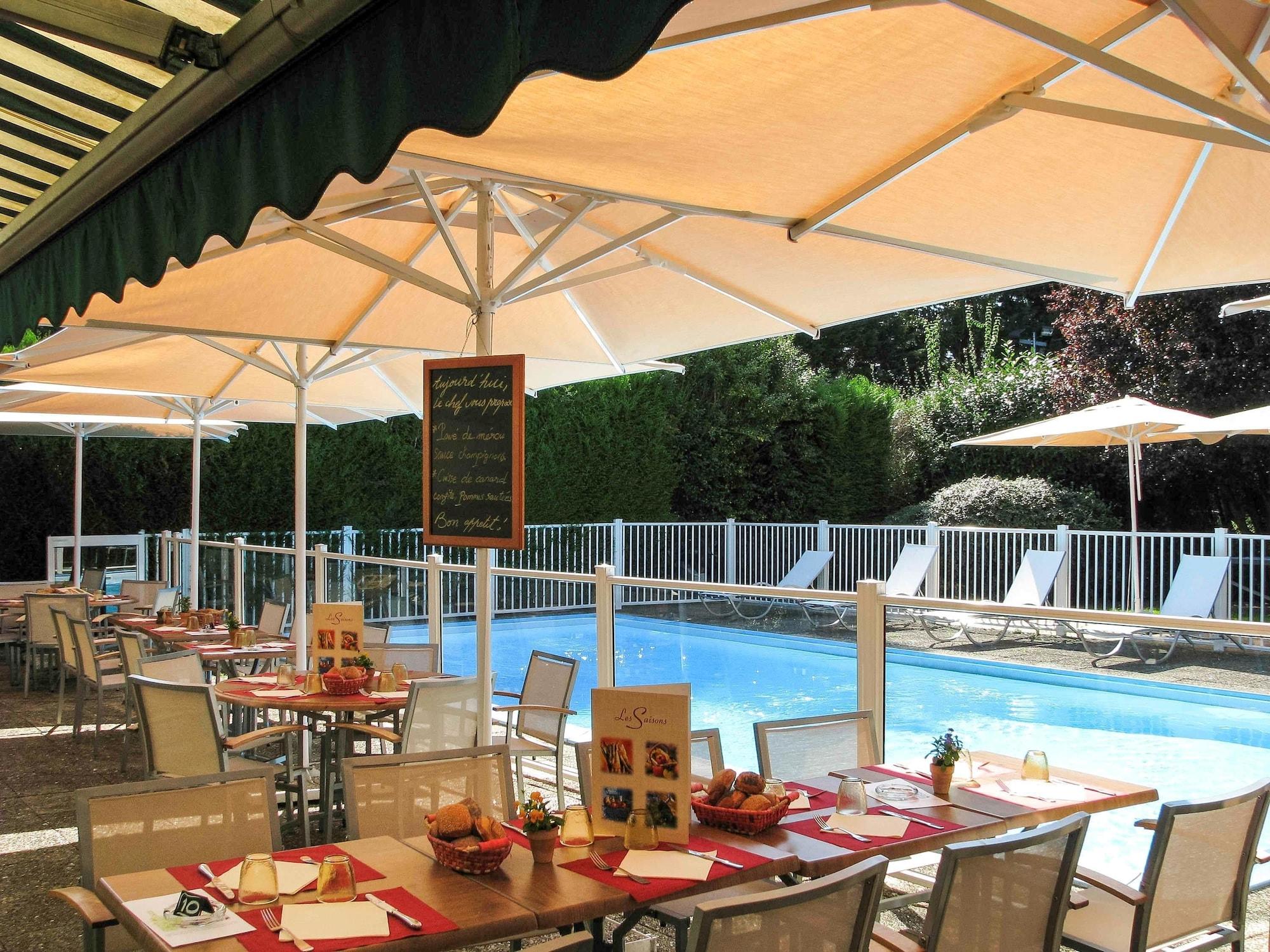 Vista Piscina Mercure Paris Sud Les Ulis