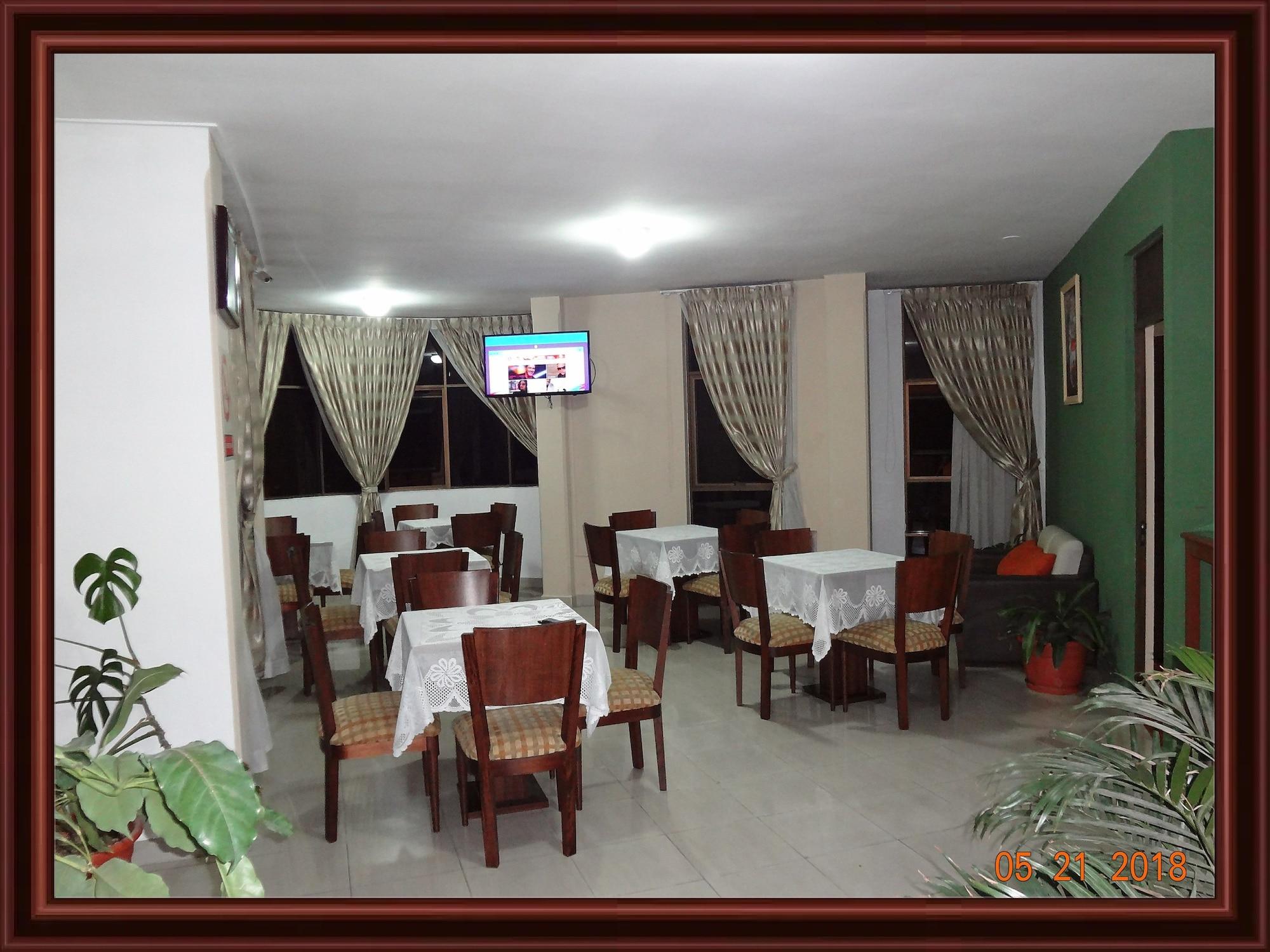 Bar/Salón Hostelling Bustillo