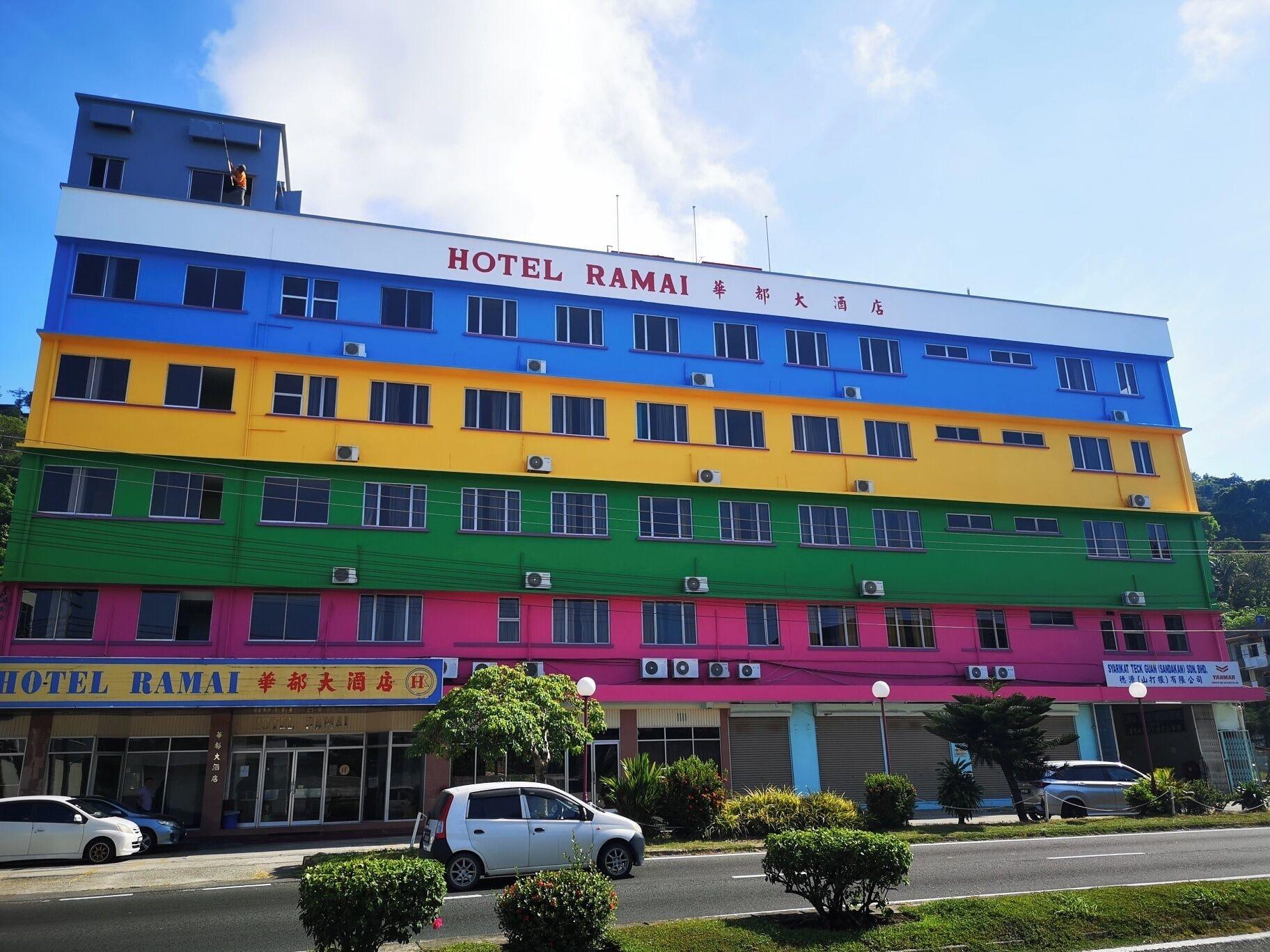 Vista Exterior Hotel Ramai