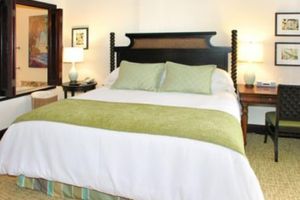 Alquiler Vacacional - Waipouli Beach Resort H-105 OCEANFRONT Luxury-Ground Floor -Steps To Pool & Sand