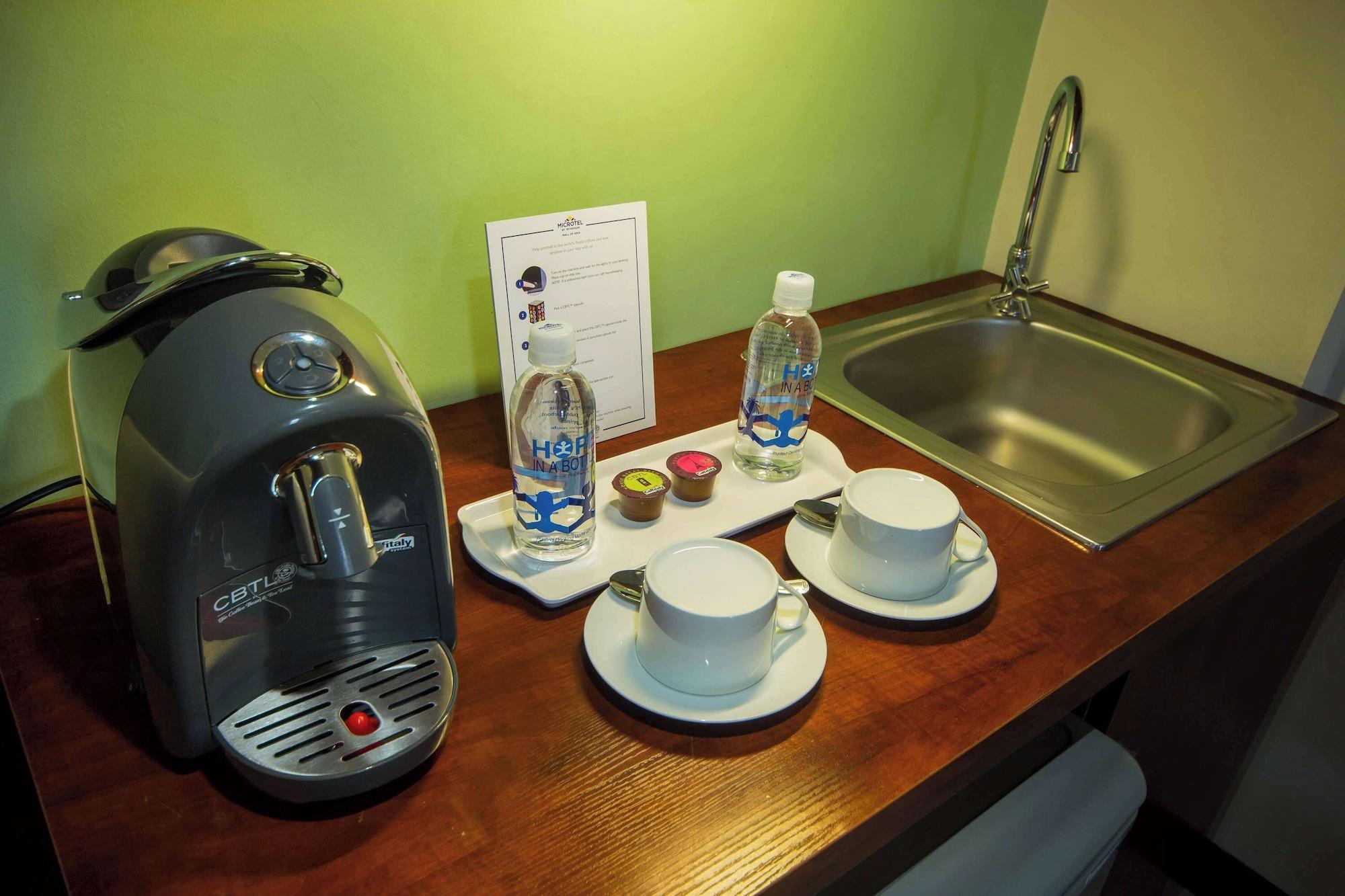 Habitación Microtel by Wyndham Mall of Asia
