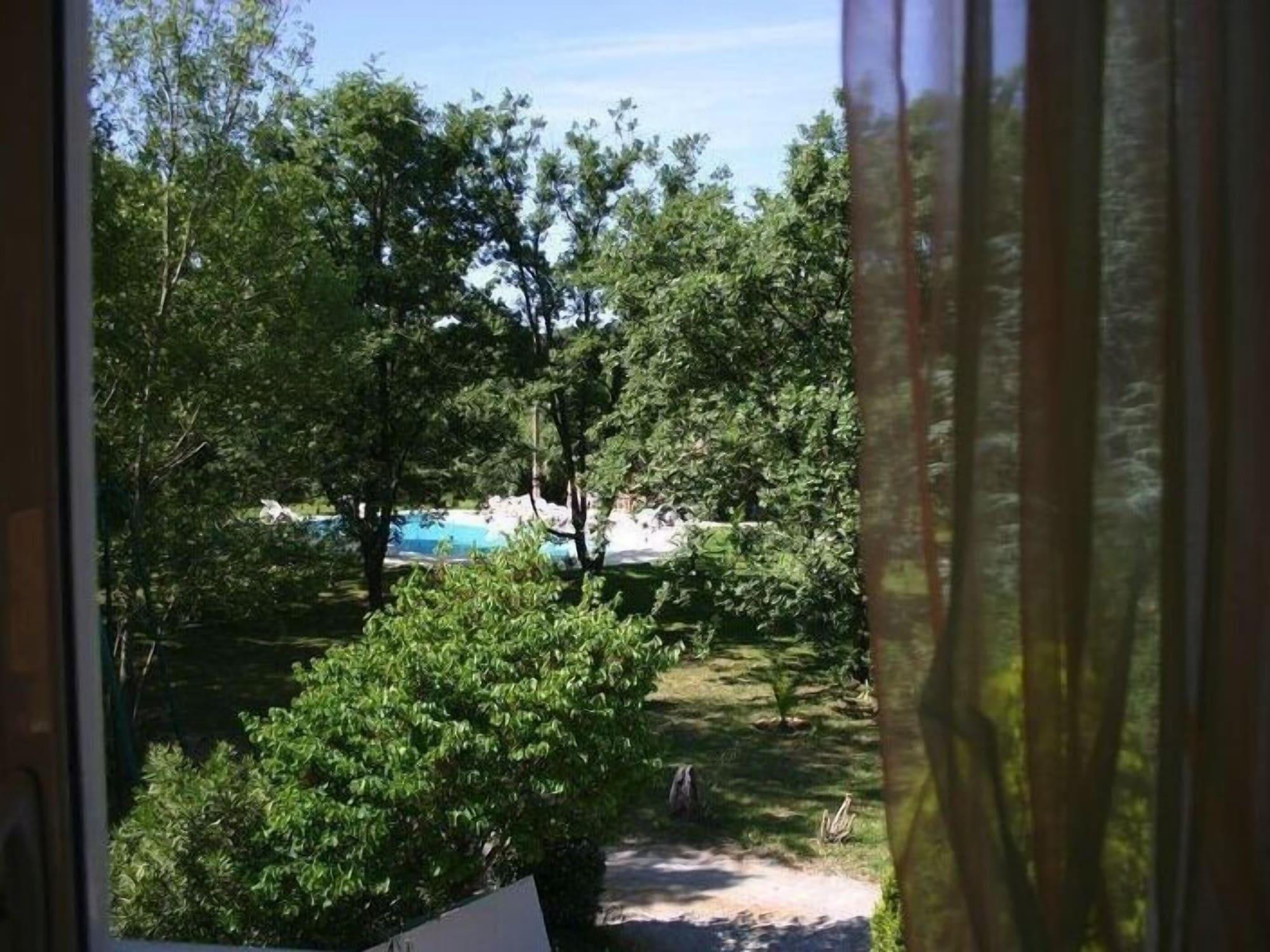 Vista Exterior A la Verte Campagne