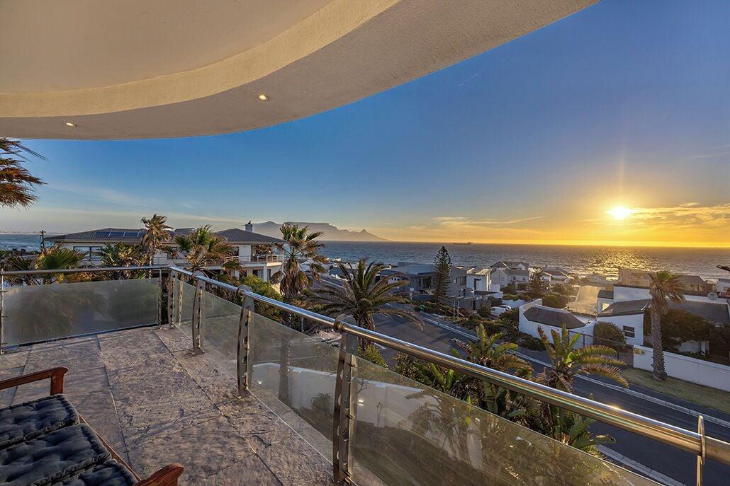 Vista Exterior Sir David Baird 22