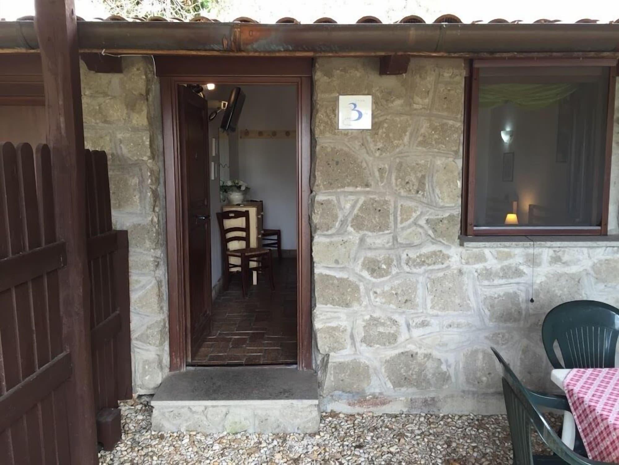 Equipamiento de Habitación Agriturismo Monte Due Torri