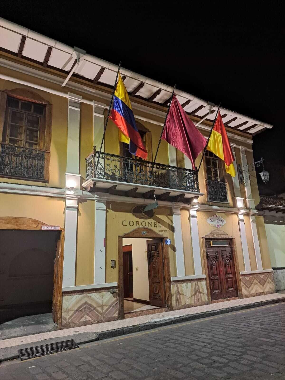 Vista Exterior Hotel Coronel