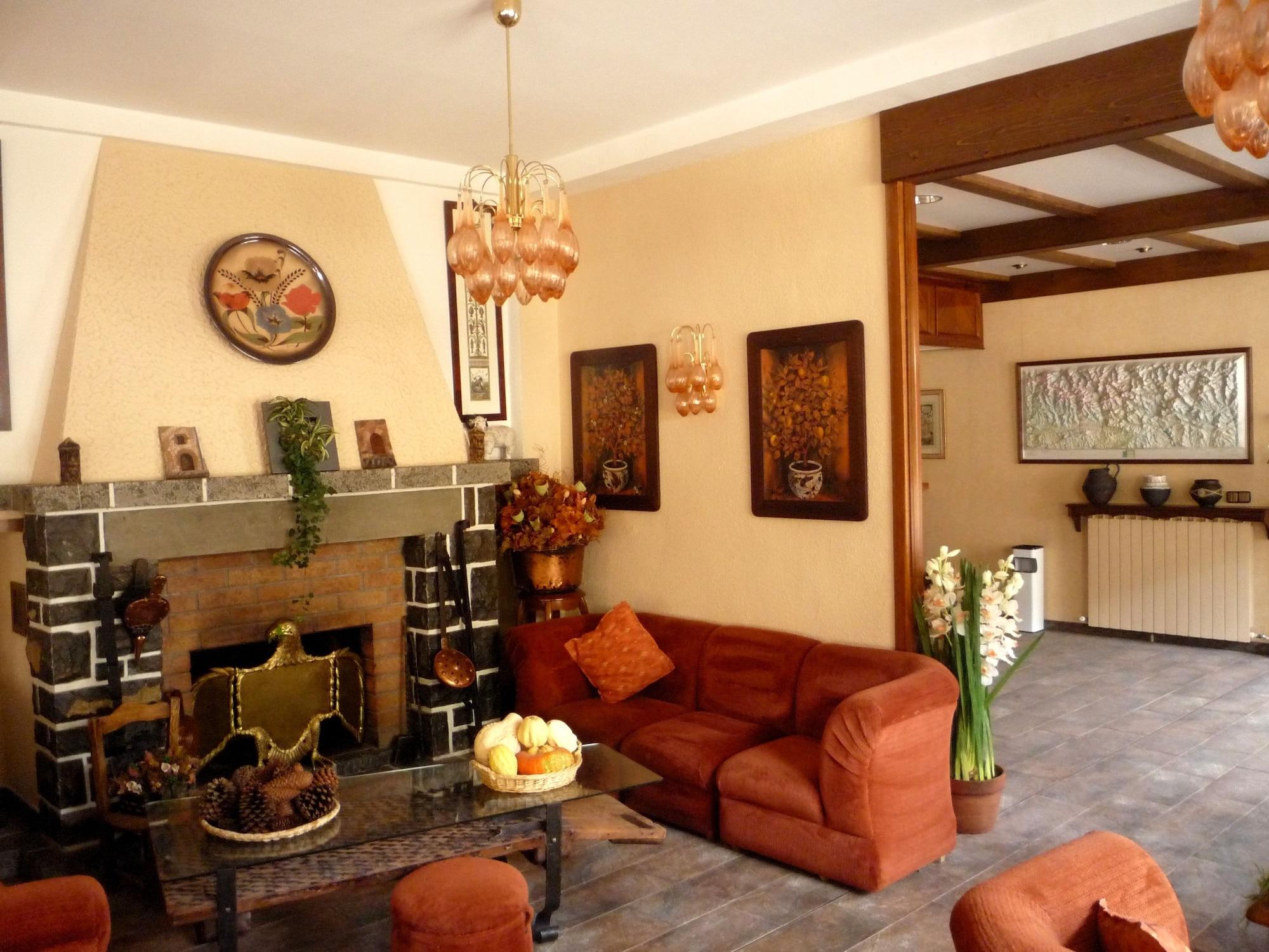 Vista Lobby Edelweiss Hotel