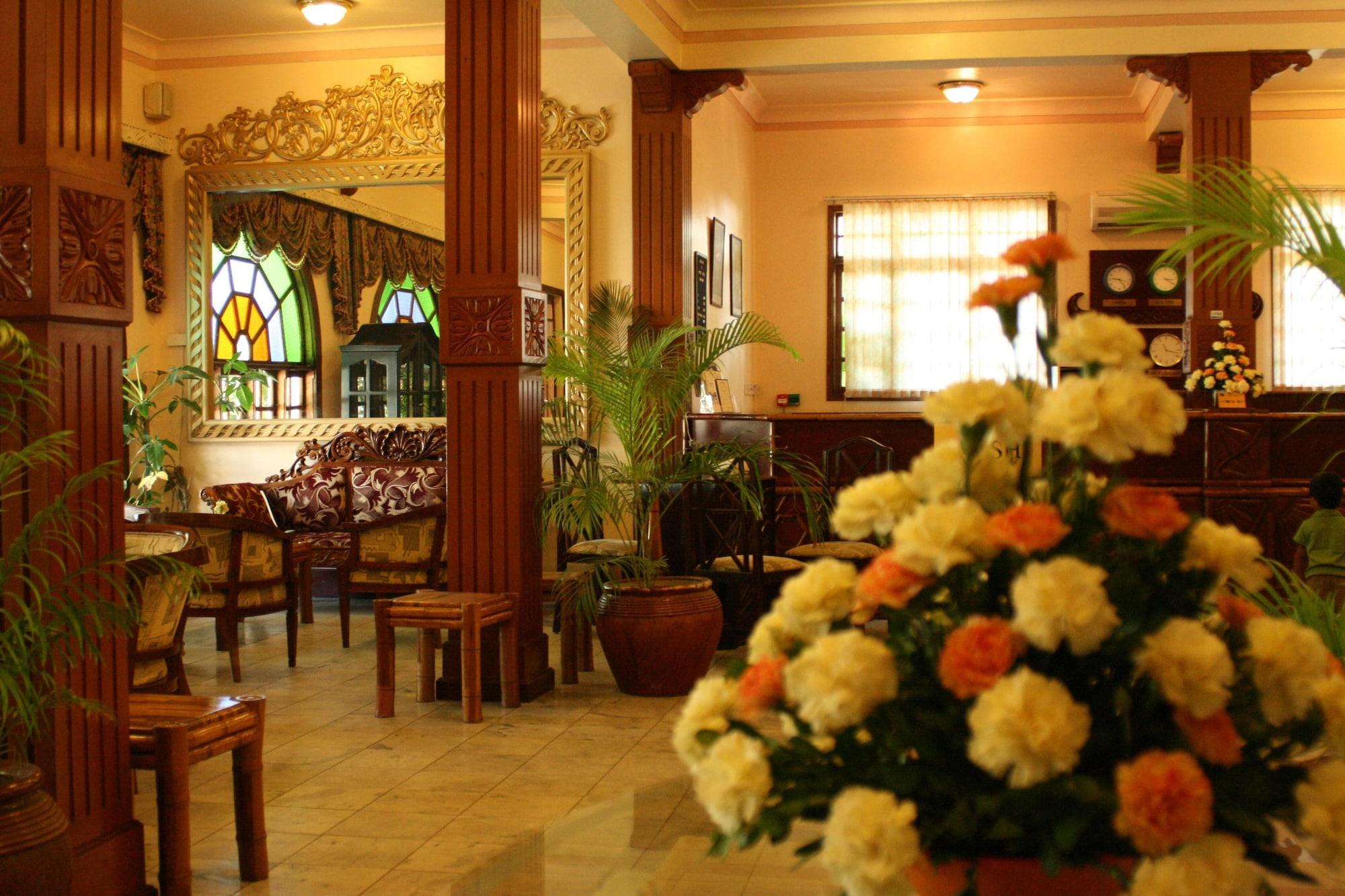 Vista Lobby Protea Hotel by Marriott Dar es Salaam Courtyard