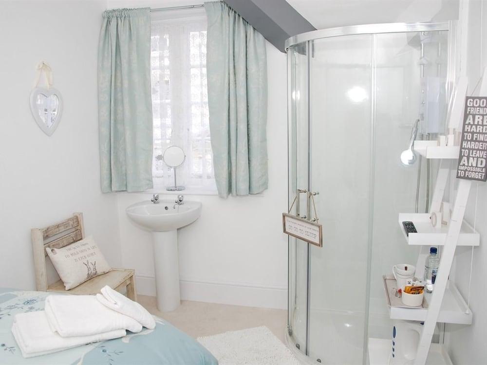 Baño Kings Arms Hotel