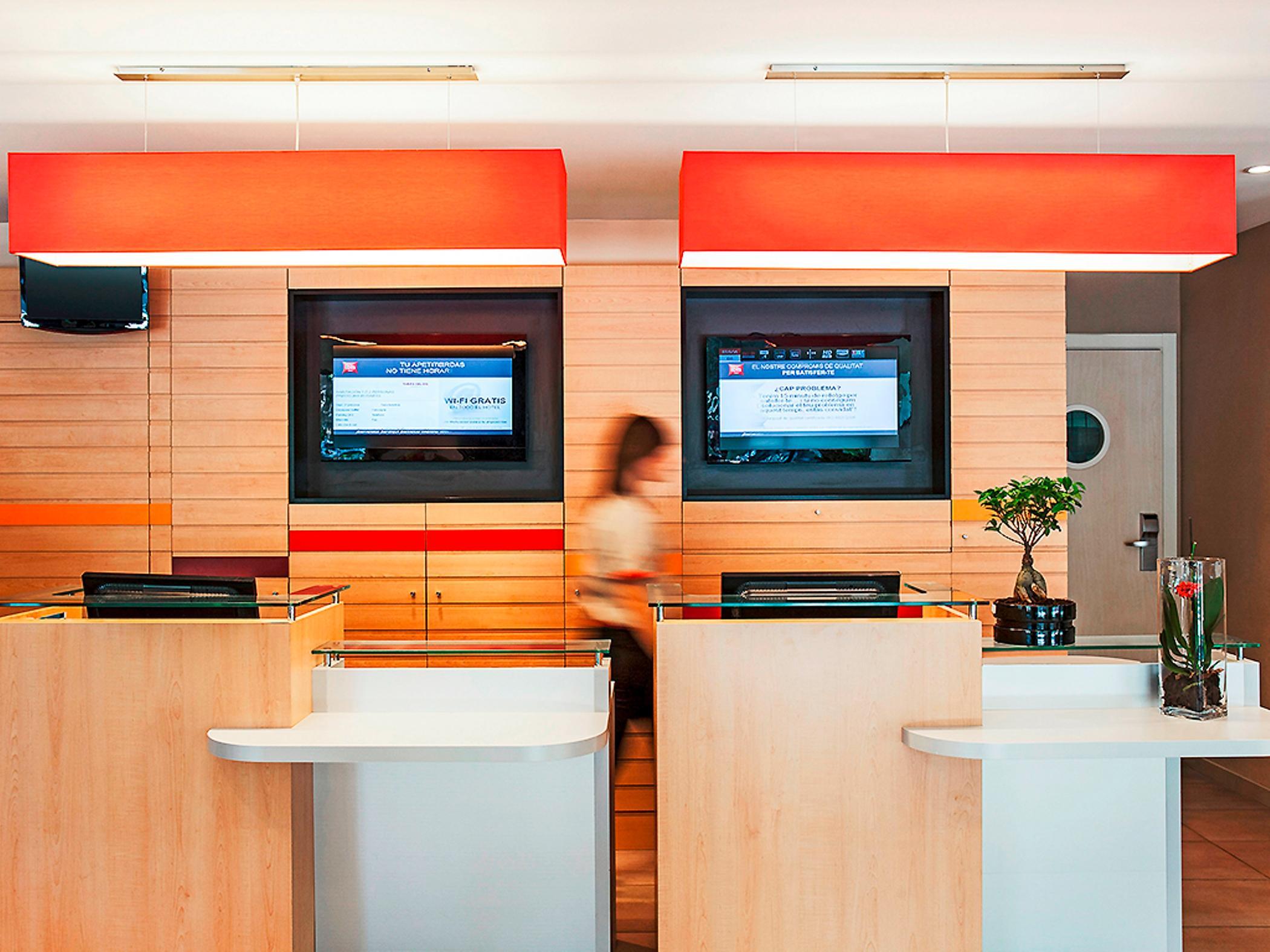 Vista Lobby ibis Barcelona Mollet