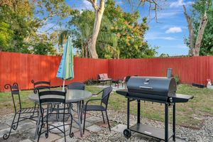 Renta temporal - Sleeps 8 Near Busch Gardens With BBQ and Fenced Yard