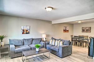 Alquiler Vacacional - Stylish & Central Mesa Home With Private Pool!